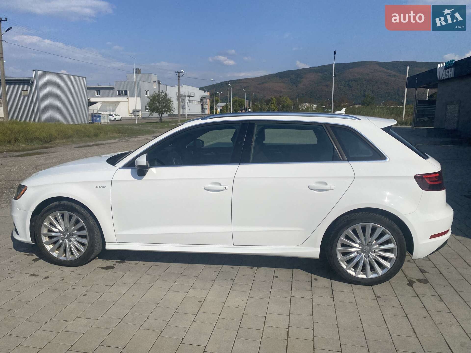 Audi A3 2015 VIN WAUTPBFF0GA070535 фото оголошення 7 з 16