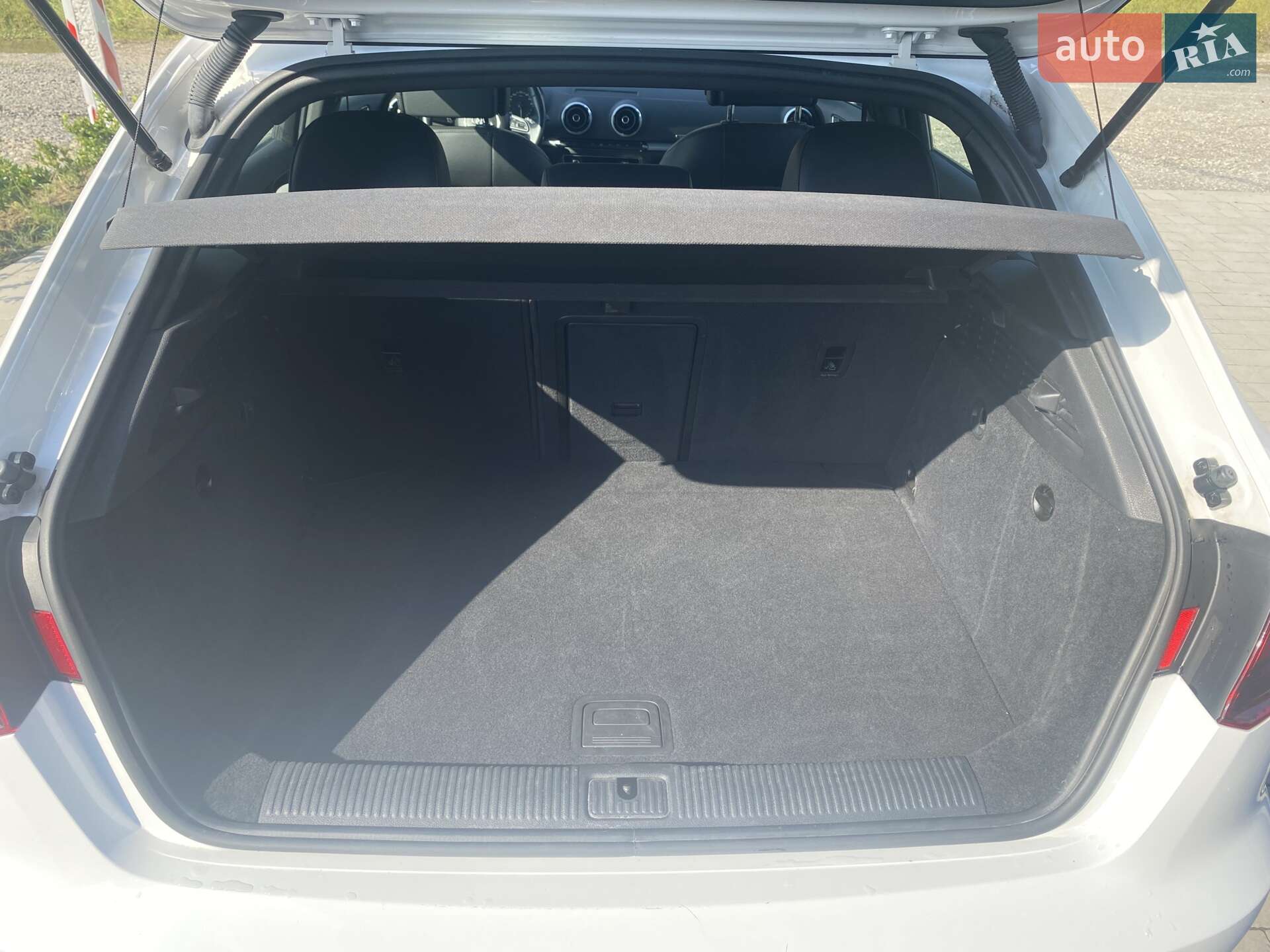 Audi A3 2015 VIN WAUTPBFF0GA070535 фото оголошення 16 з 16