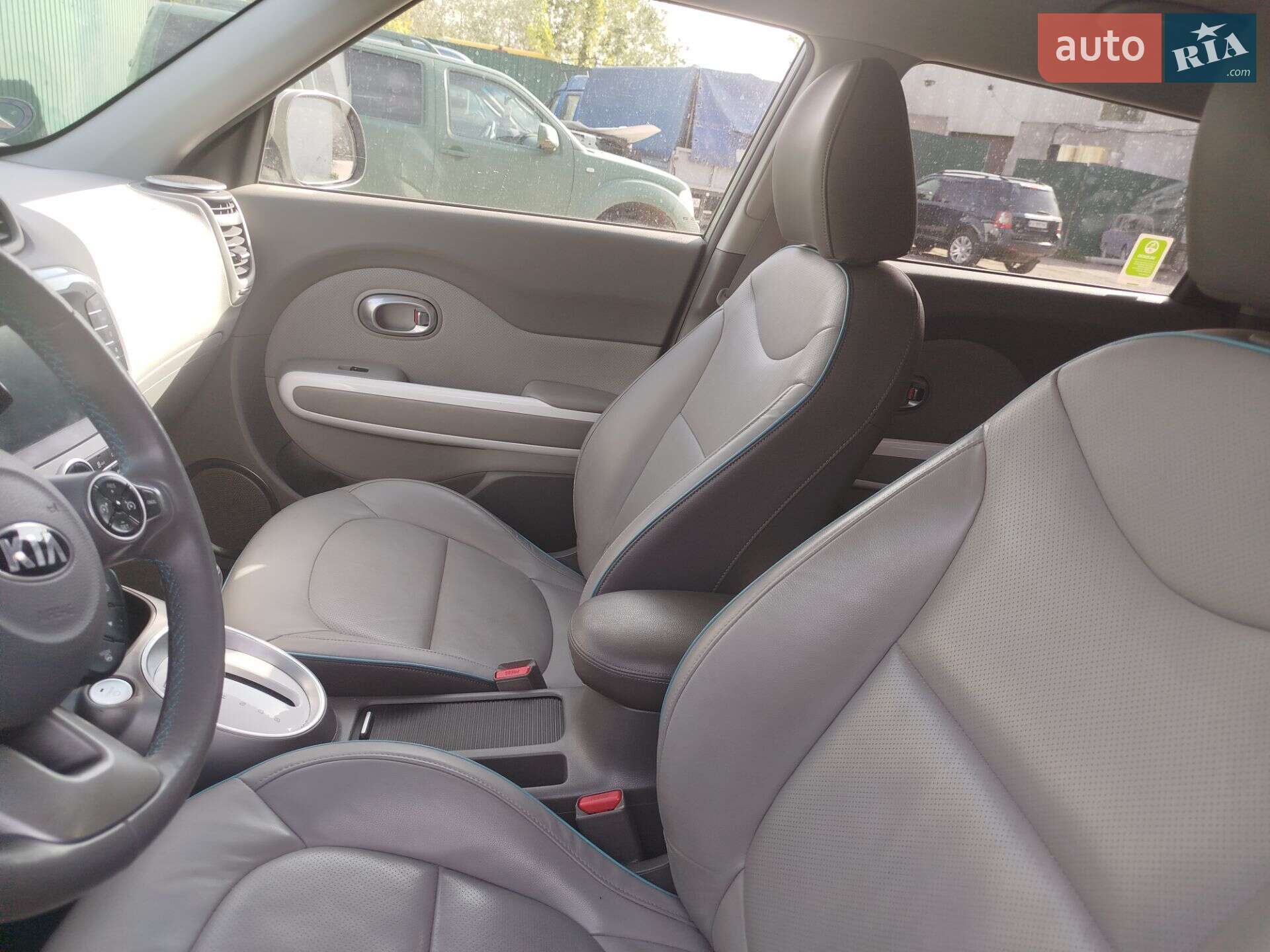 Kia Soul 2015 VIN KNAJX81EFG7010798 фото оголошення 17 з 22