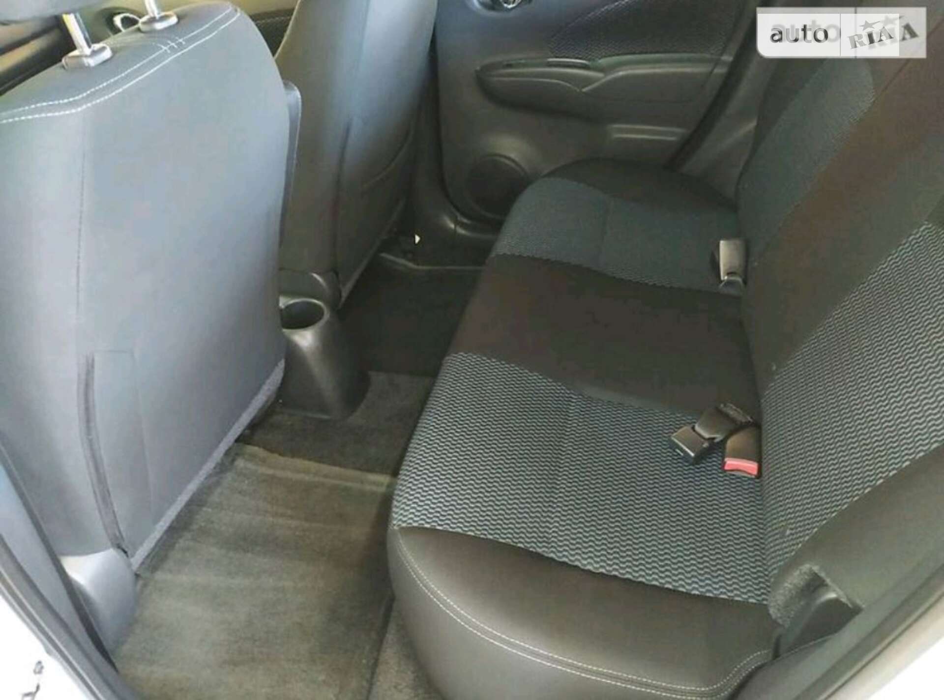 Nissan Versa Note 2017 VIN 3N1CE2CP1HL377599 фото оголошення 10 з 15