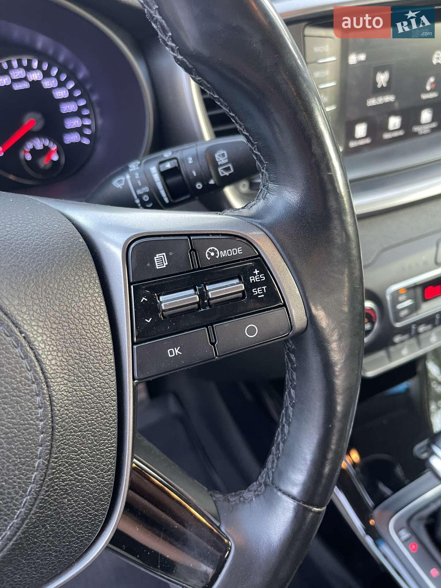 Kia Sorento 2018 VIN KNAPH81BDK5507612 фото оголошення 5 з 26