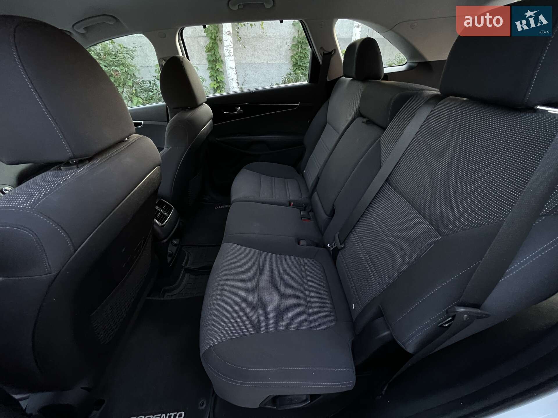 Kia Sorento 2018 VIN KNAPH81BDK5507612 фото оголошення 10 з 26