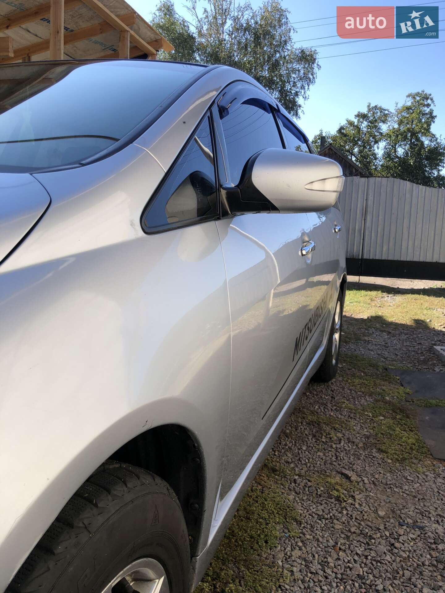 Mitsubishi Grandis 2006 VIN JMBLNNA4W6Z000997 фото оголошення 2 з 7