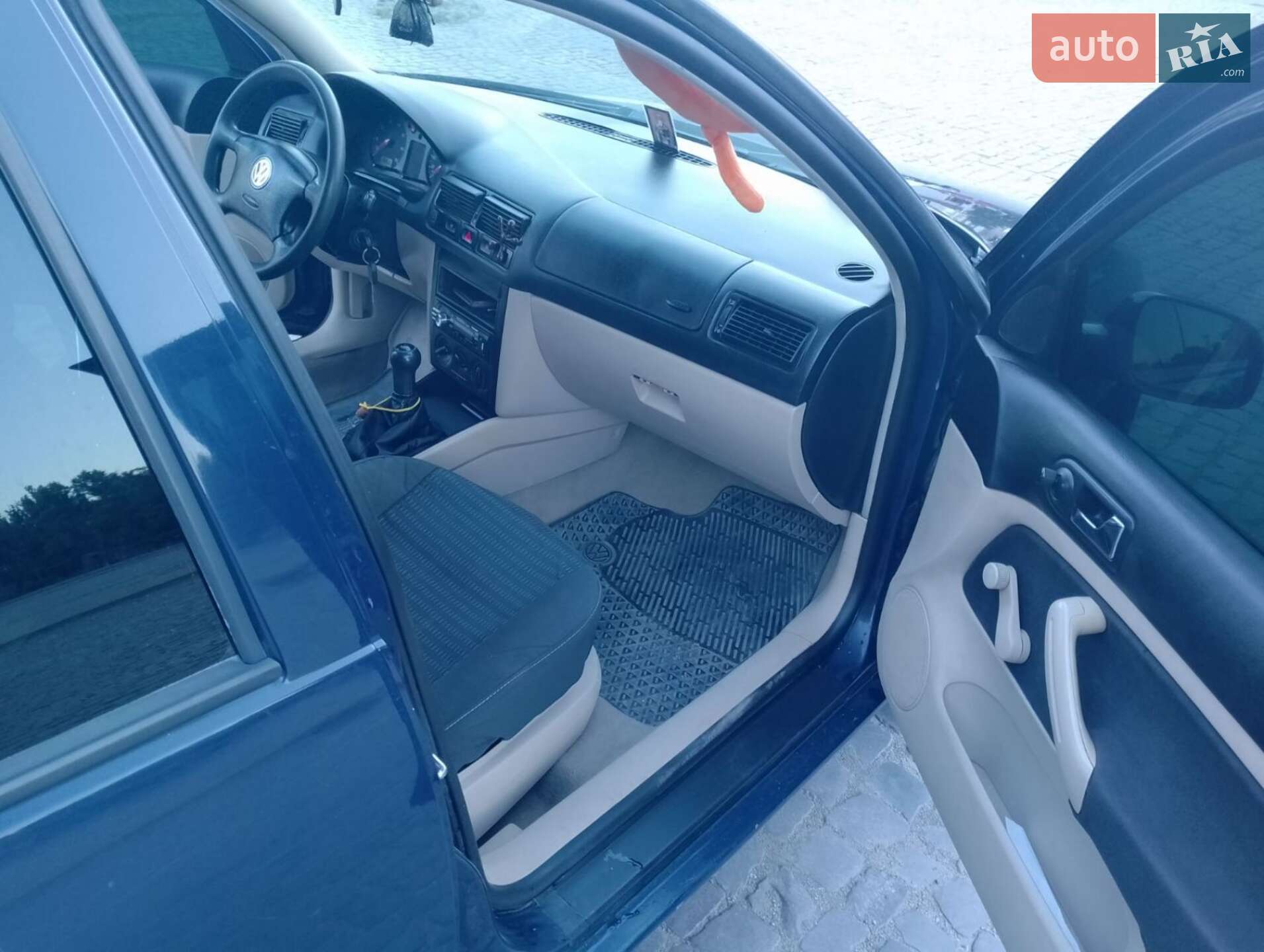 Volkswagen Golf 2000 VIN WVWZZZ1JZYW402308 фото оголошення 4 з 10