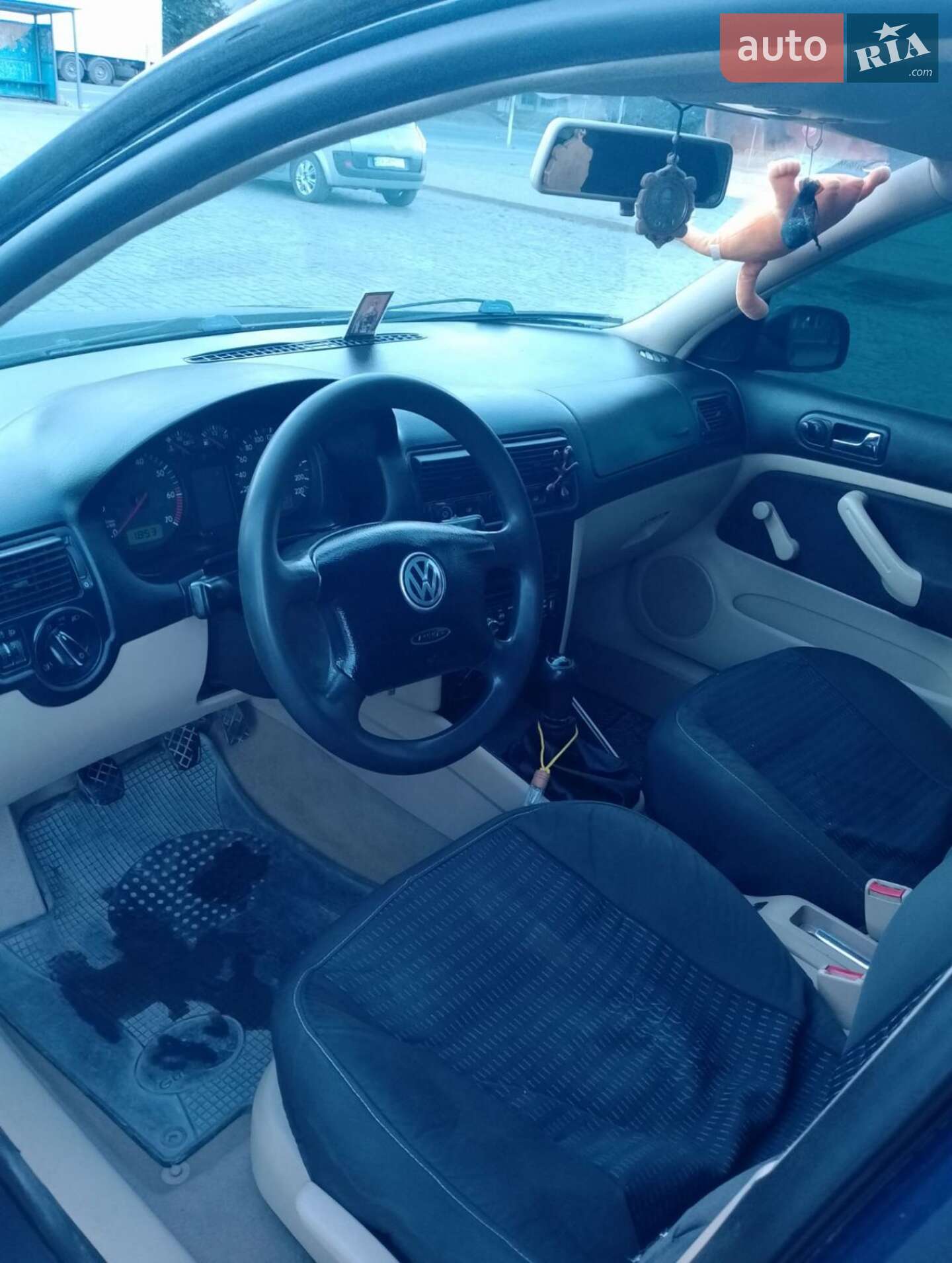 Volkswagen Golf 2000 VIN WVWZZZ1JZYW402308 фото оголошення 10 з 10