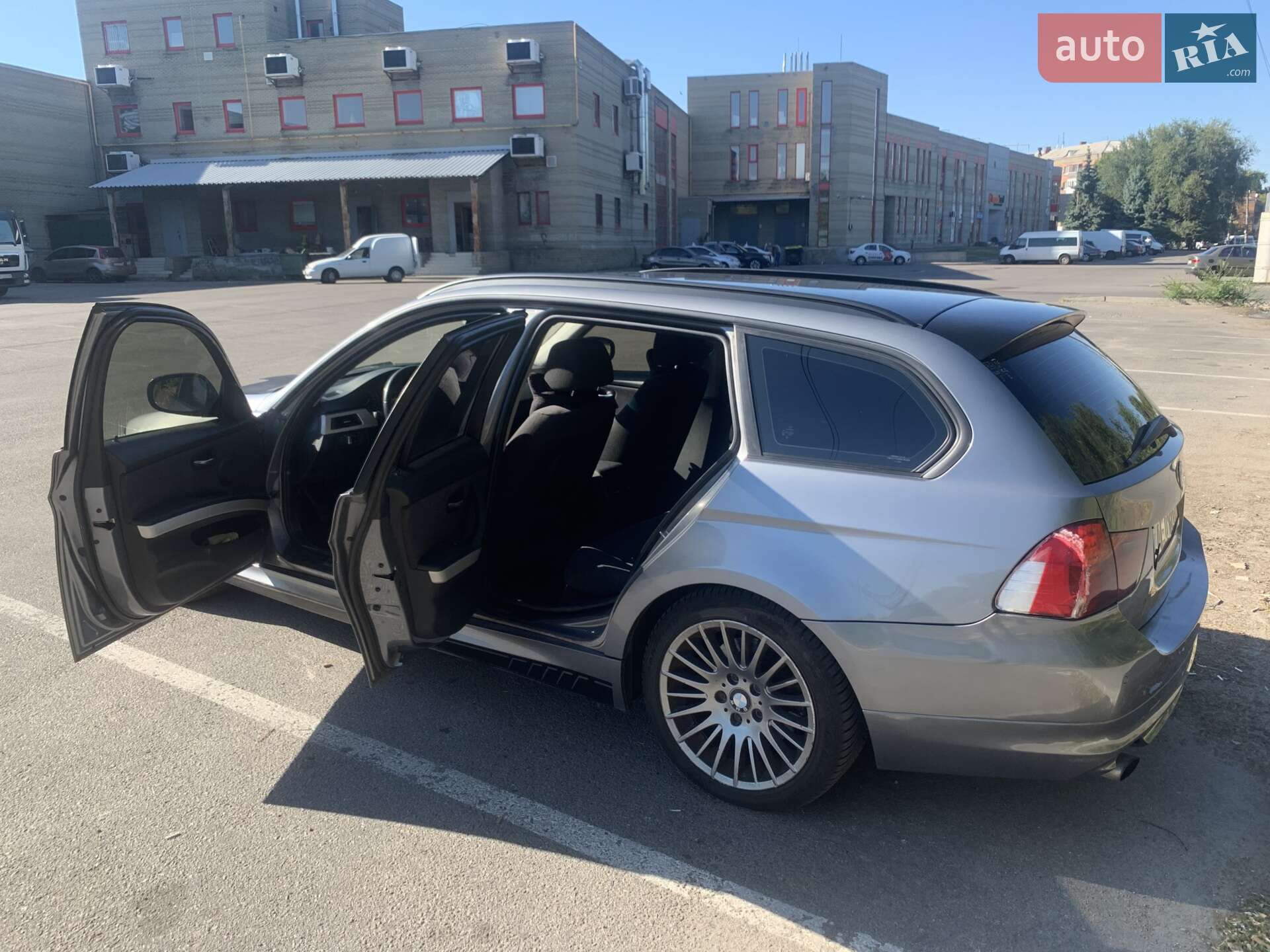 BMW 3 Series 2010 VIN WBAUY510X0A762202 фото оголошення 13 з 21