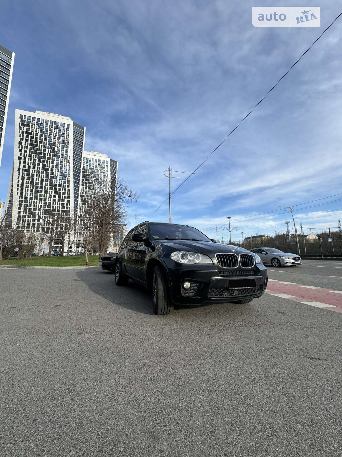 BMW X5 2012 VIN WBAZV41020L924837 фото оголошення 3 з 21