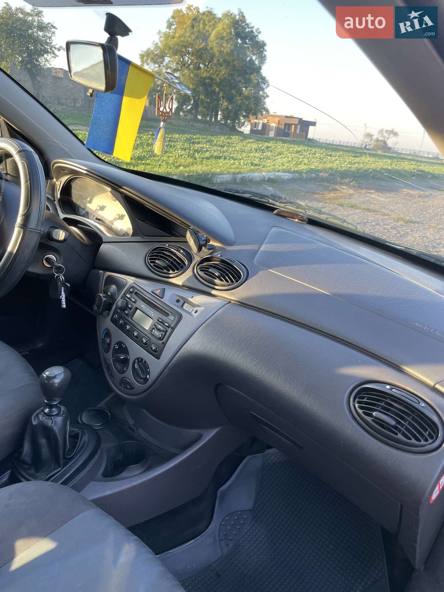 Ford Focus 2003 VIN WF0NXXGCDN3D54341 фото оголошення 8 з 13