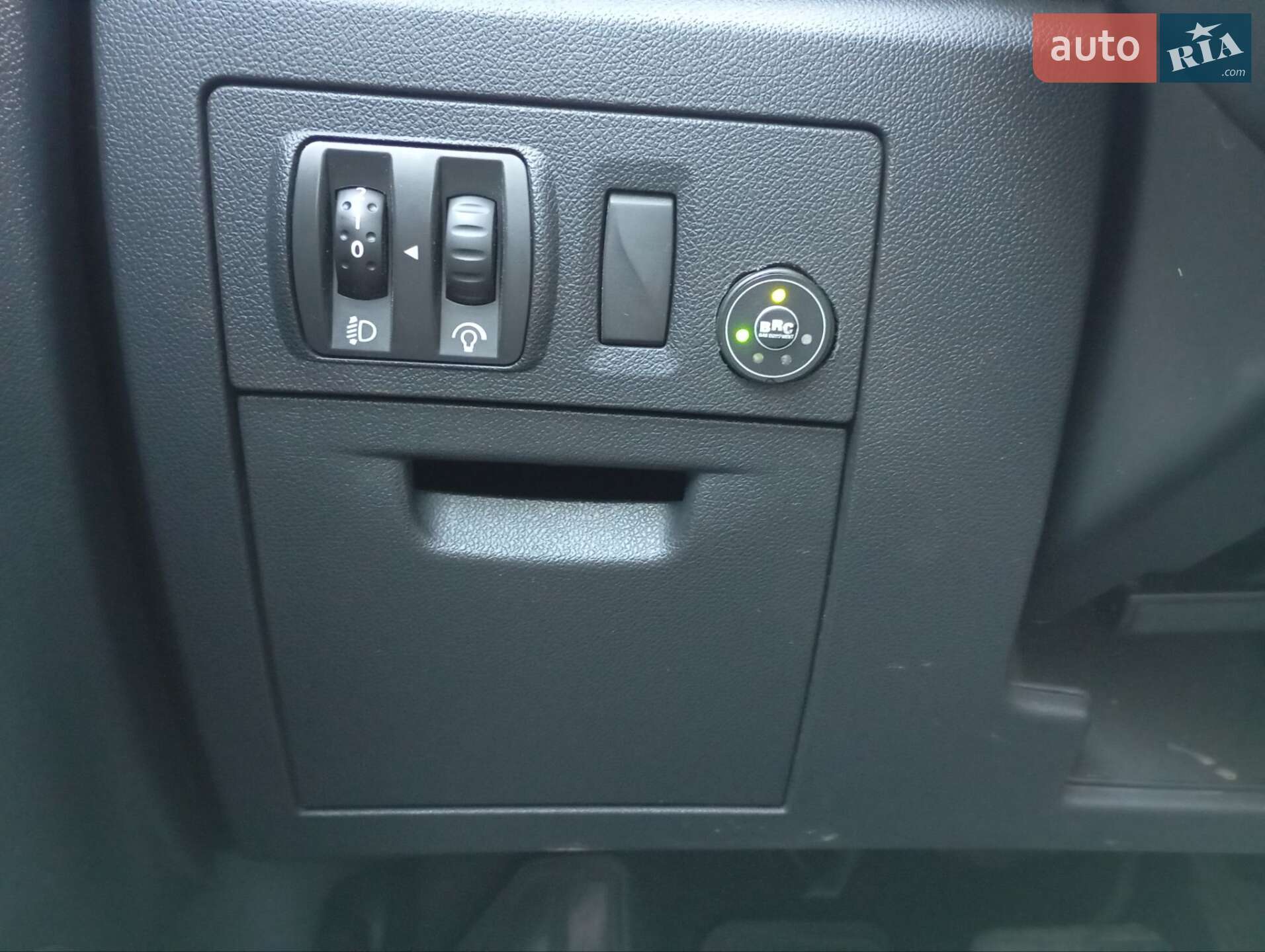 Renault Latitude 2011 VIN VF1ABL21AUC248853 фото оголошення 10 з 13