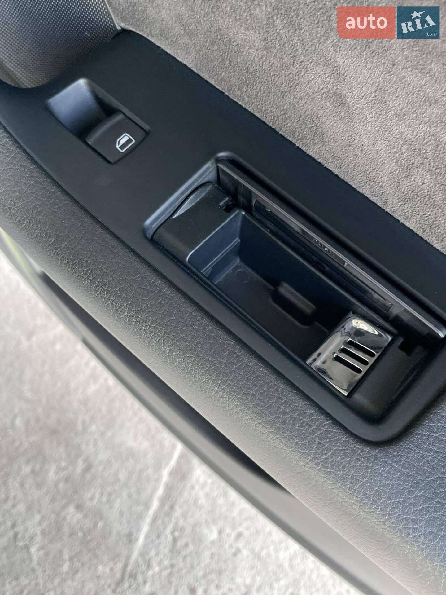 Audi A6 Allroad 2011 VIN WAUZZZ4FXBN077123 фото оголошення 125 з 173