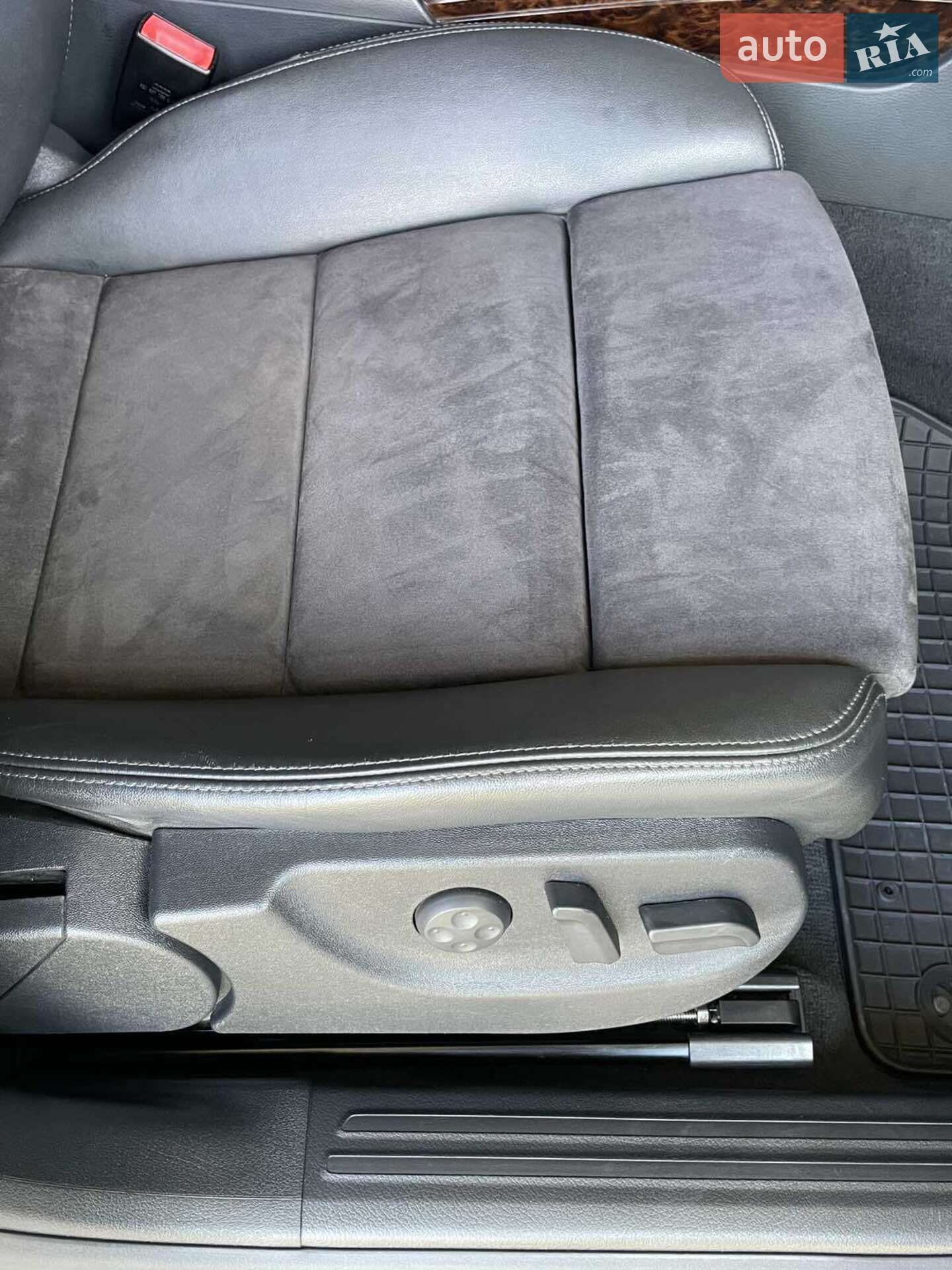 Audi A6 Allroad 2011 VIN WAUZZZ4FXBN077123 фото оголошення 134 з 173