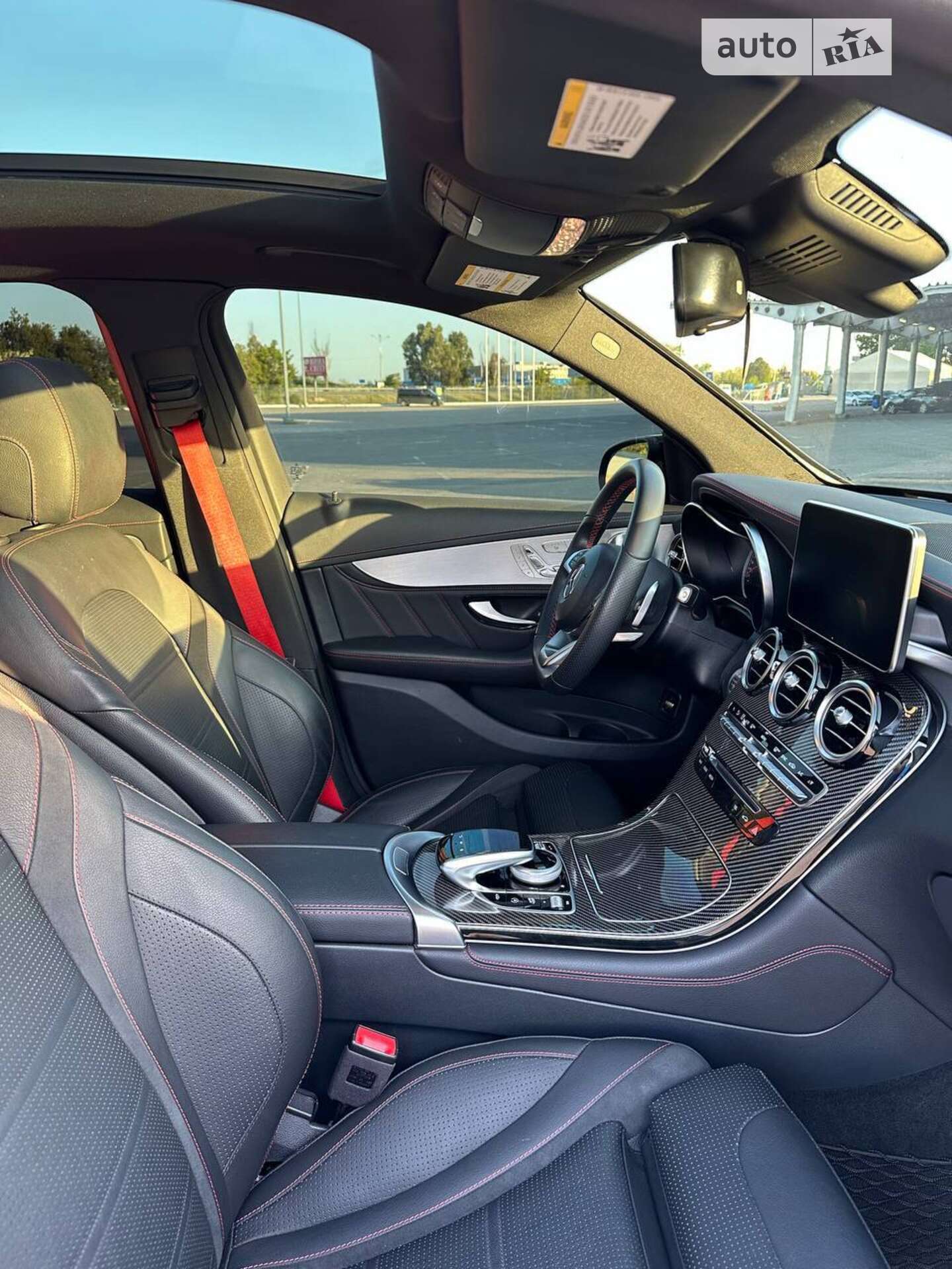 Mercedes-Benz GLC-Class 2018 VIN WDC0G6EB0KF513686 фото оголошення 16 з 23