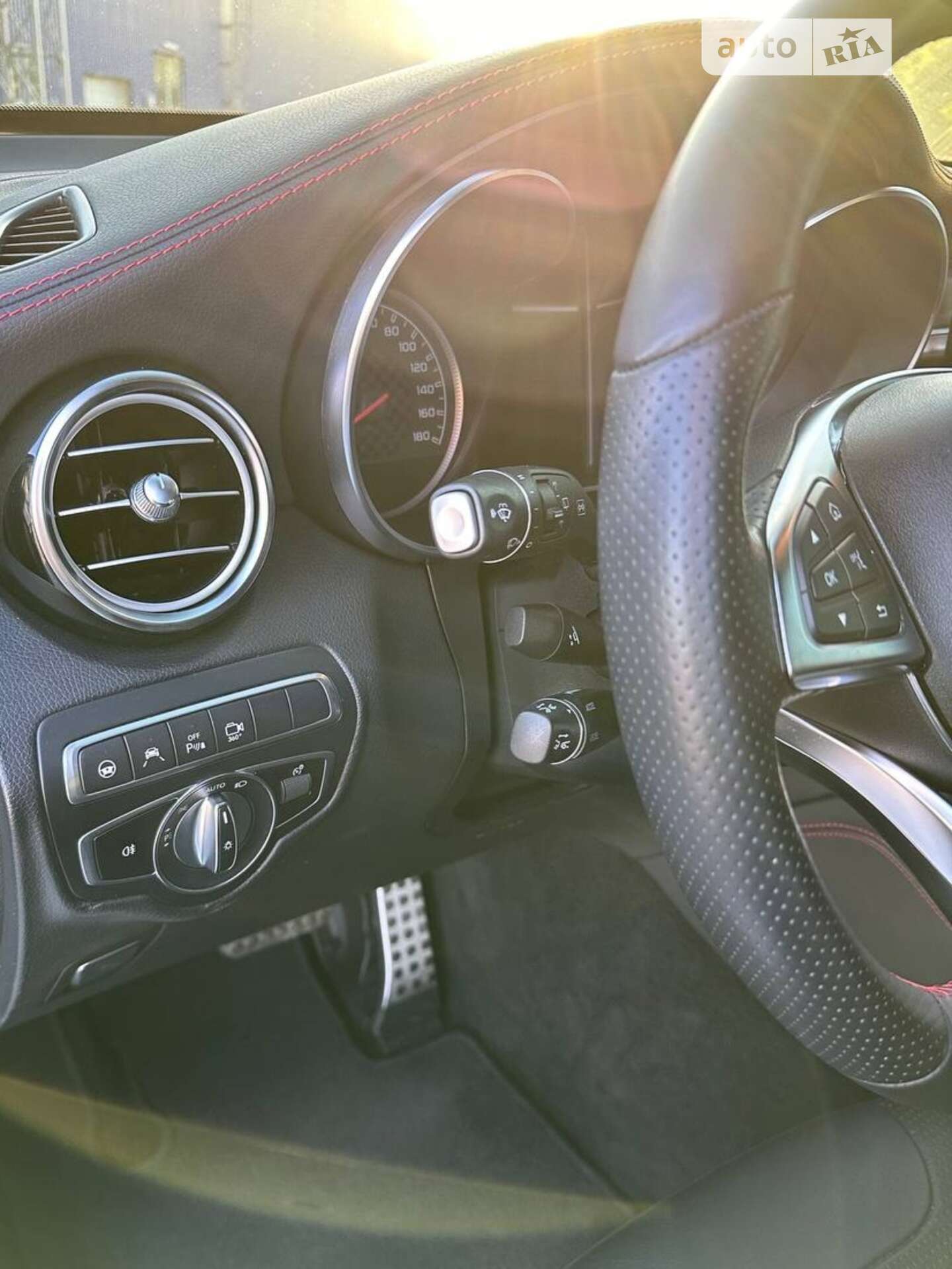 Mercedes-Benz GLC-Class 2018 VIN WDC0G6EB0KF513686 фото оголошення 13 з 23