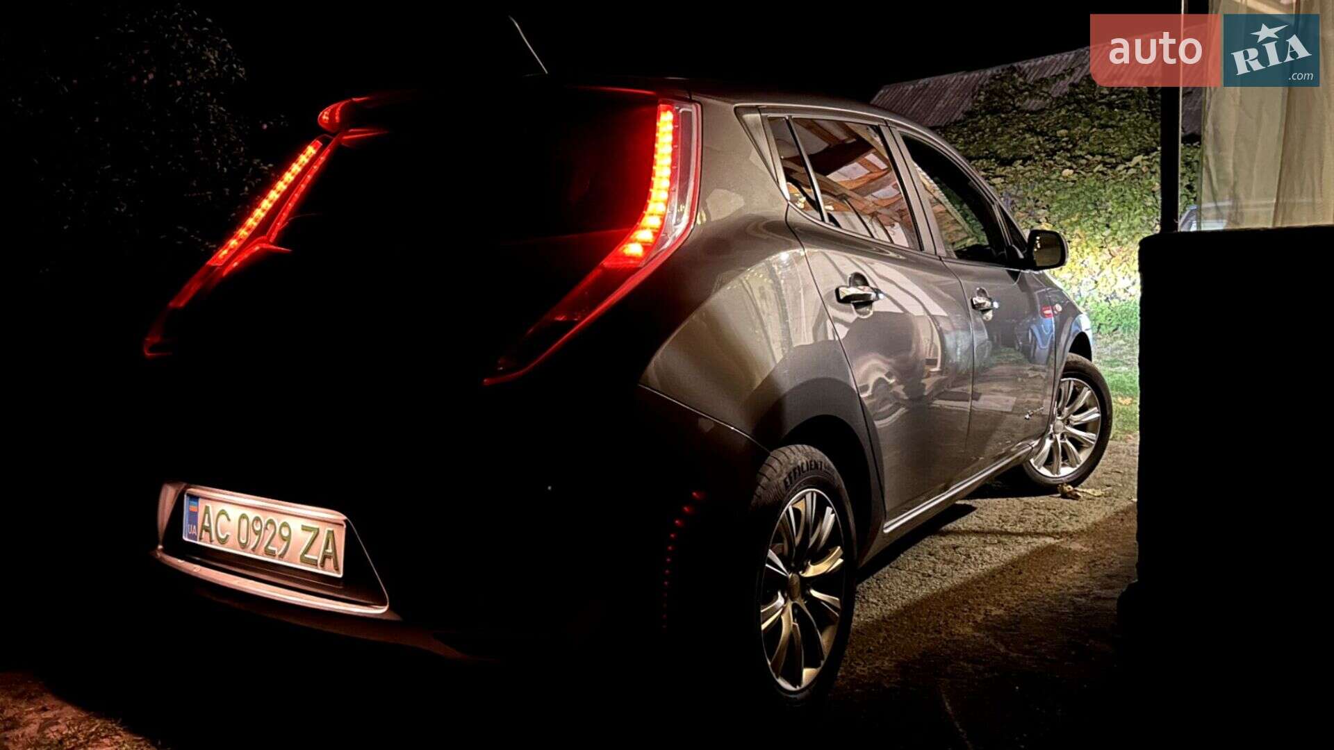 Nissan Leaf 2014 VIN SJNFAAZE0U6010186 фото оголошення 17 з 53
