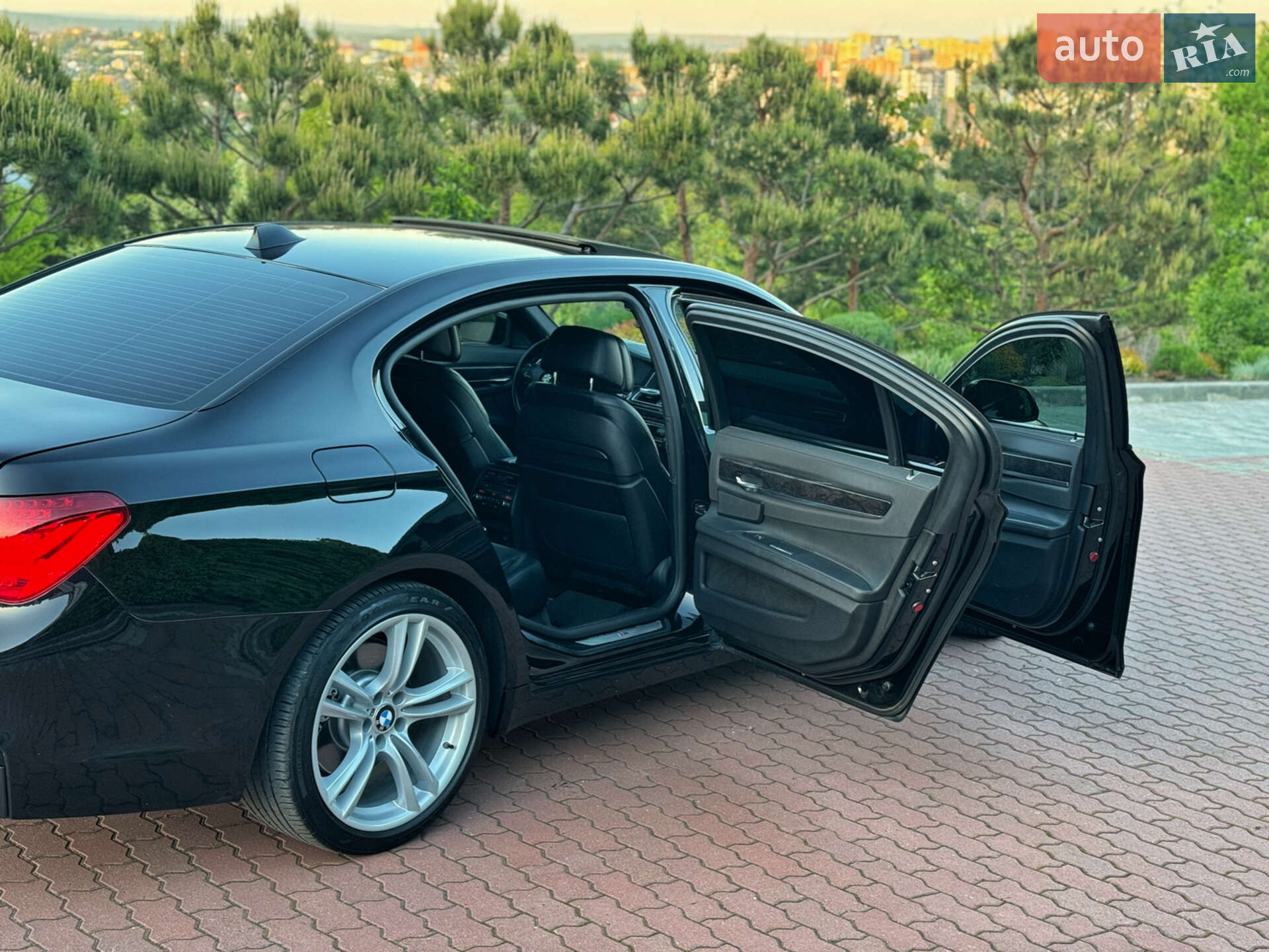 BMW 7 Series 2013 VIN WBAYE4C54ED138110 фото оголошення 33 з 71