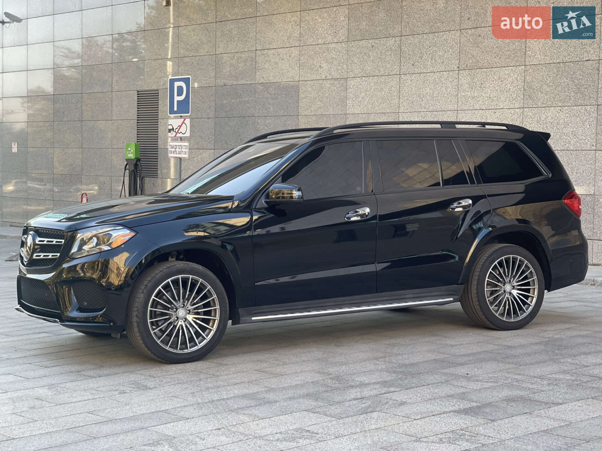 Mercedes-Benz GLS-Class 2016 VIN 4JGDF6EE8HA755809 фото оголошення 9 з 23