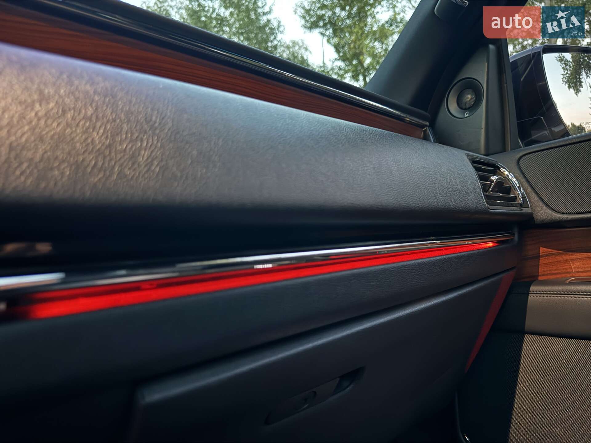 Lincoln Navigator 2019 VIN 5LMJJ2HT3KEL14607 фото оголошення 75 з 110