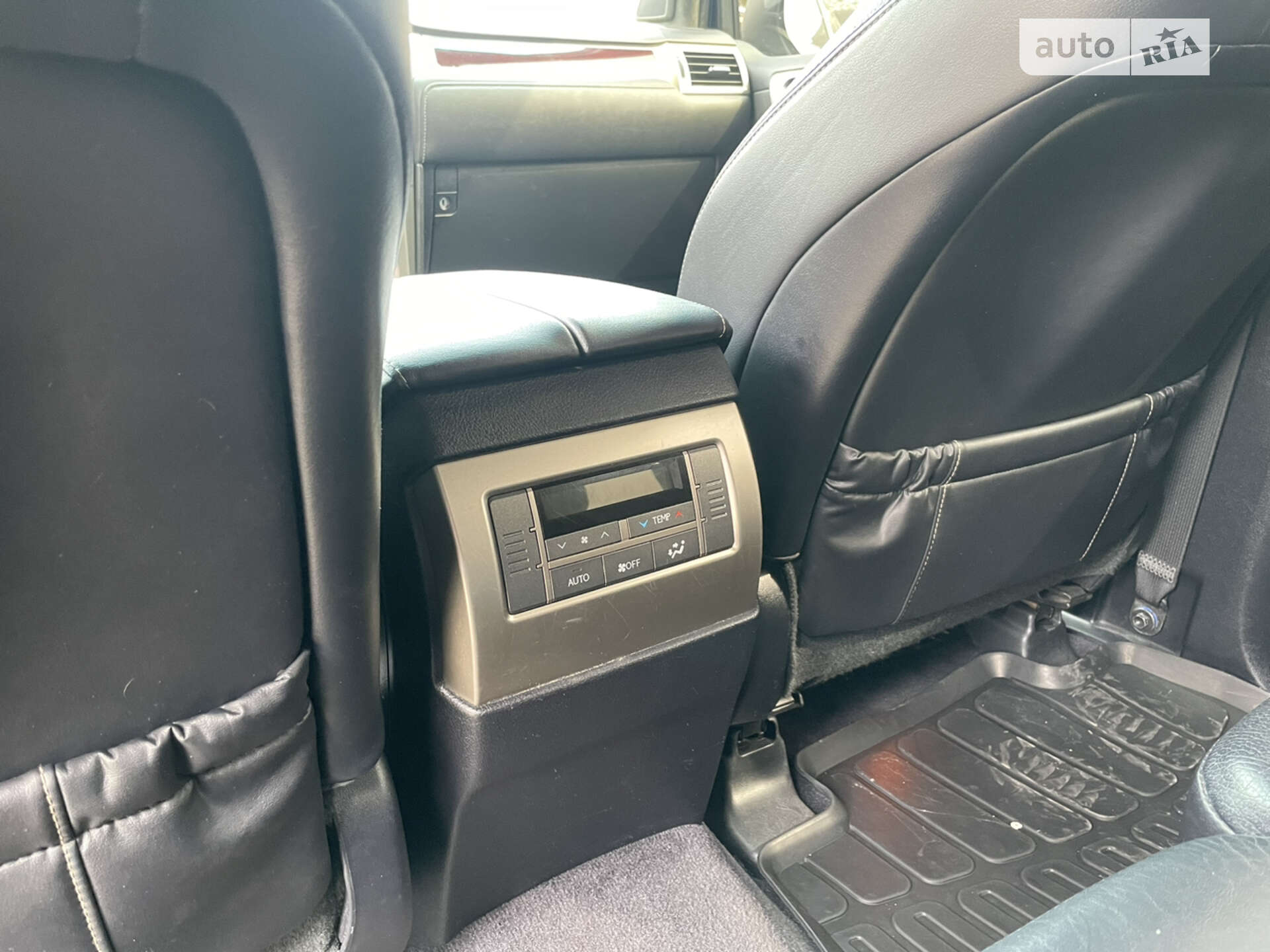 Lexus GX 2014 VIN JTJJM7FX405091733 фото оголошення 18 з 29