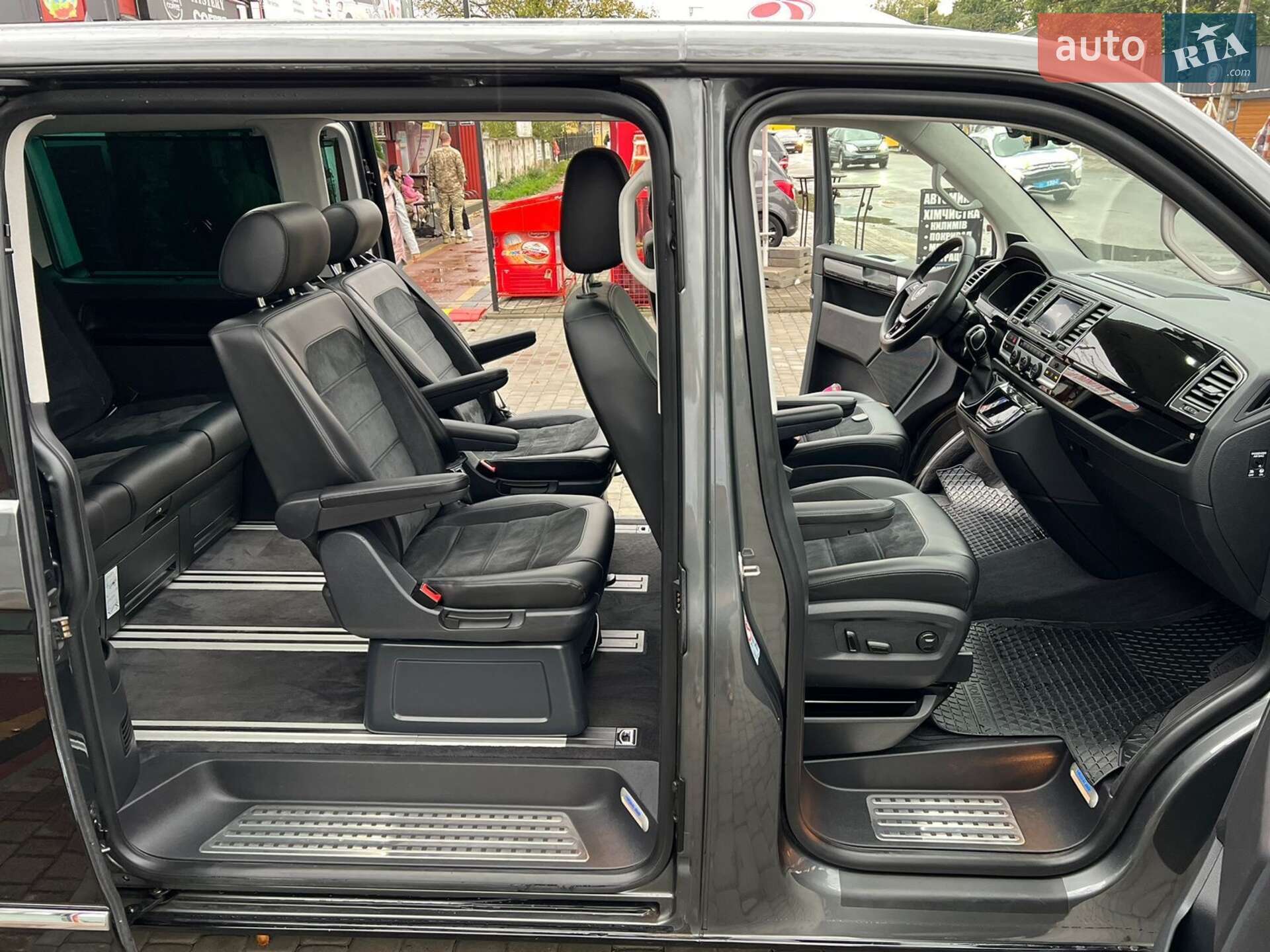 Volkswagen Multivan 2018 VIN WV2ZZZ7HZJH172007 фото оголошення 3 з 46