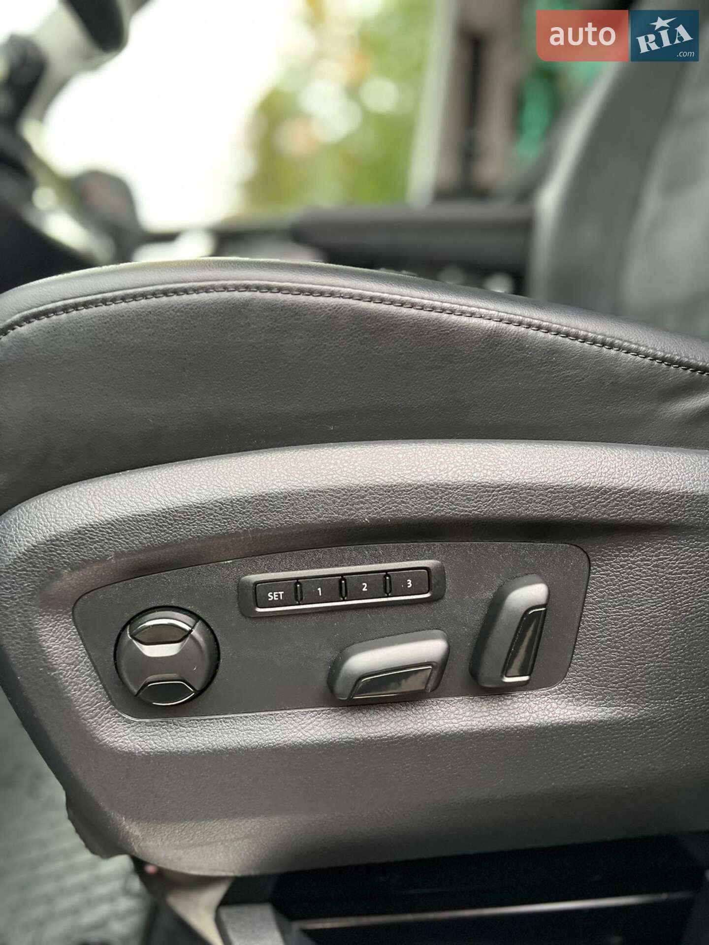 Volkswagen Multivan 2018 VIN WV2ZZZ7HZJH172007 фото оголошення 9 з 46