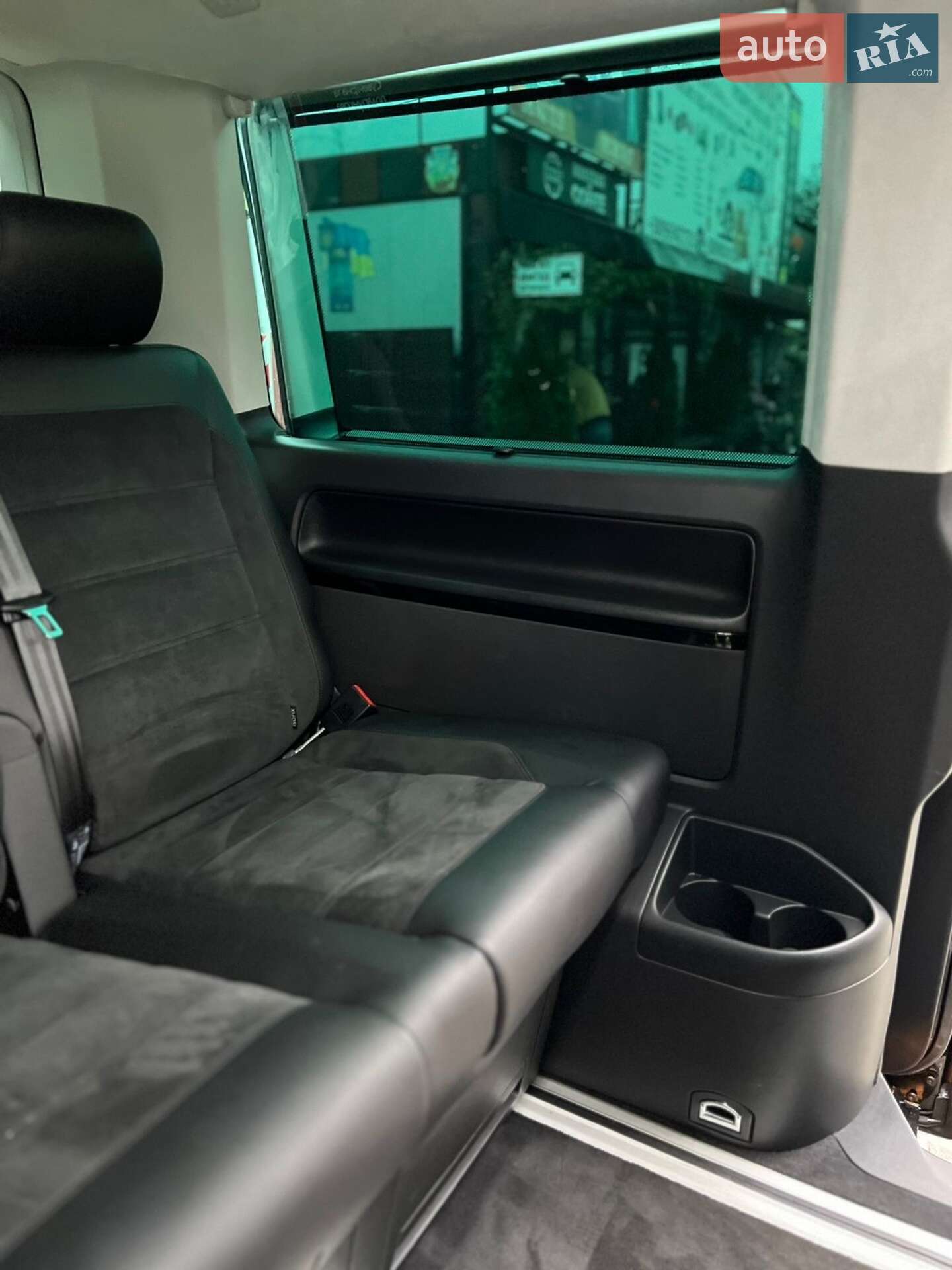Volkswagen Multivan 2018 VIN WV2ZZZ7HZJH172007 фото оголошення 10 з 46