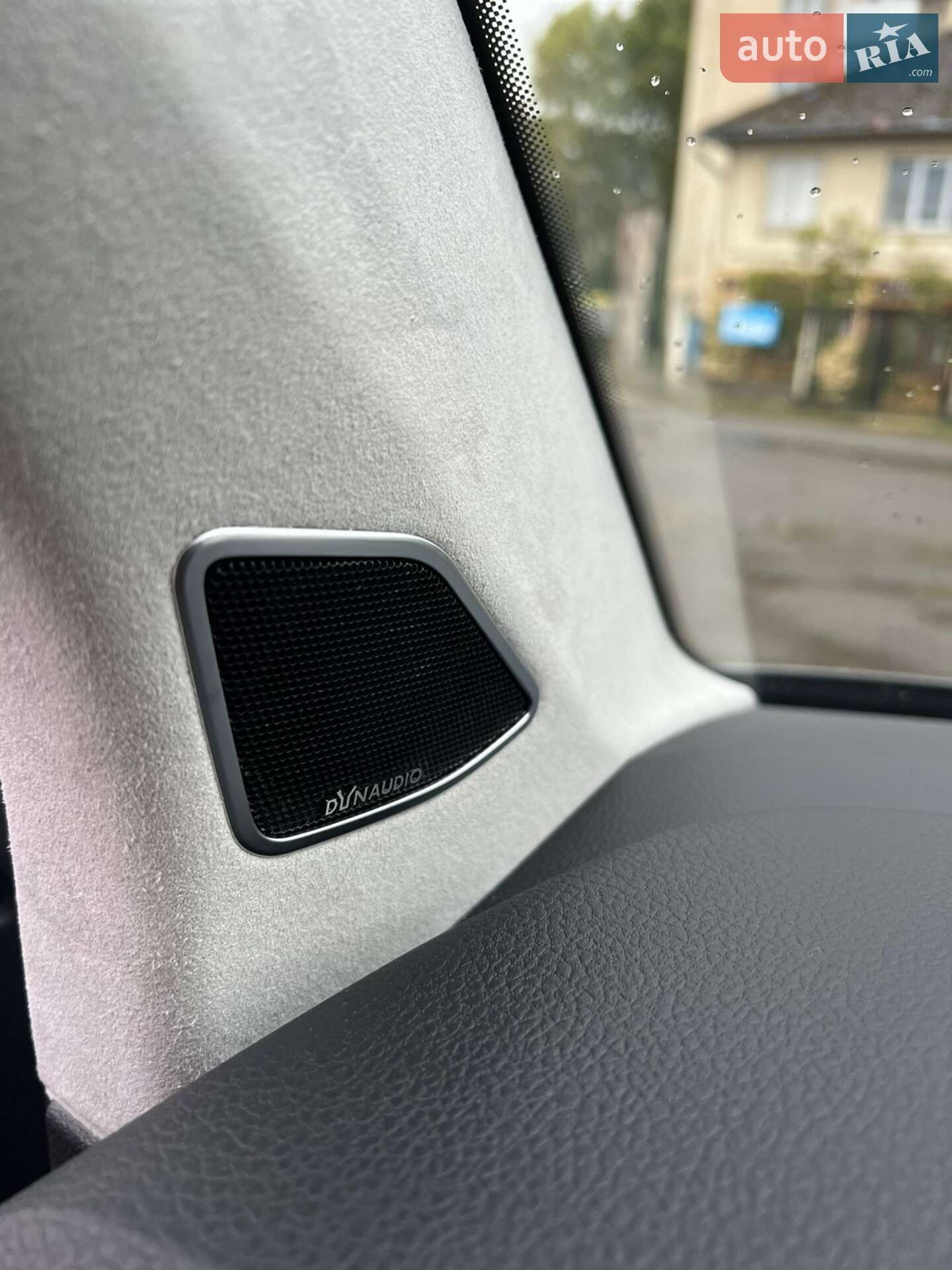 Volkswagen Multivan 2018 VIN WV2ZZZ7HZJH172007 фото оголошення 13 з 46