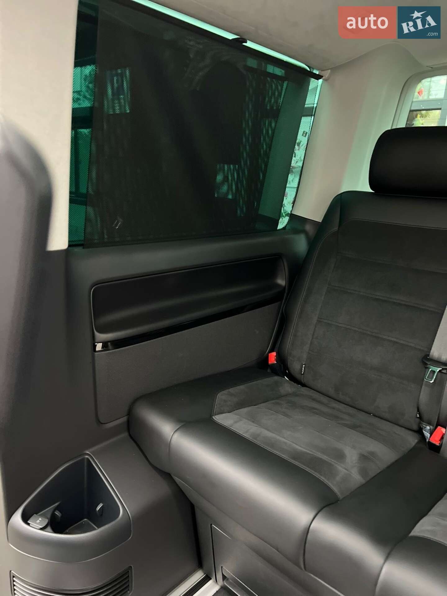 Volkswagen Multivan 2018 VIN WV2ZZZ7HZJH172007 фото оголошення 16 з 46