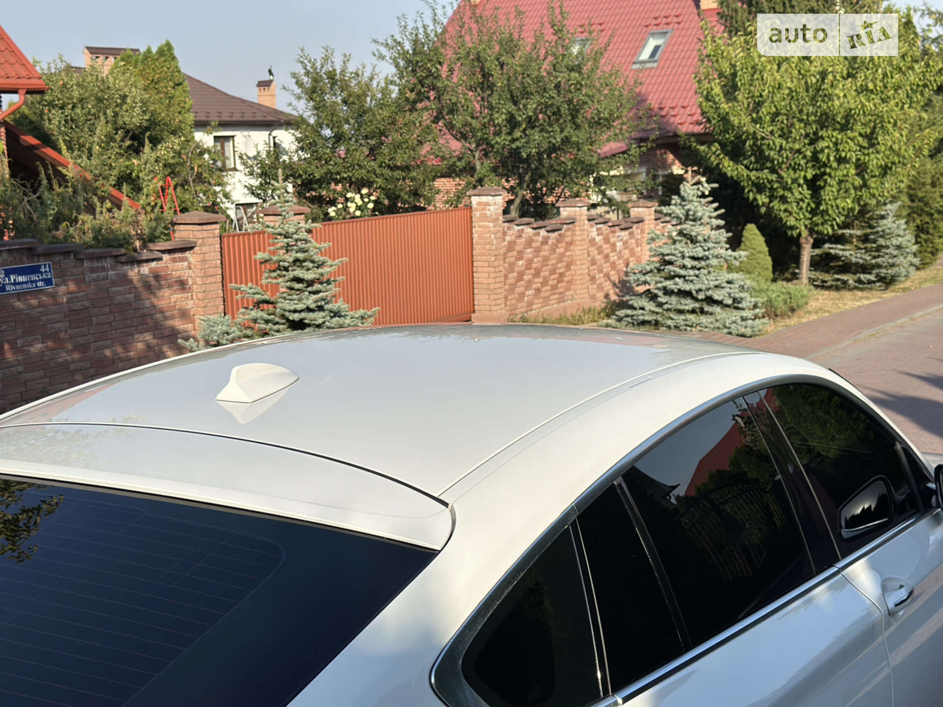 BMW 5 Series GT 2010 VIN WBASP81060C353372 фото оголошення 18 з 29