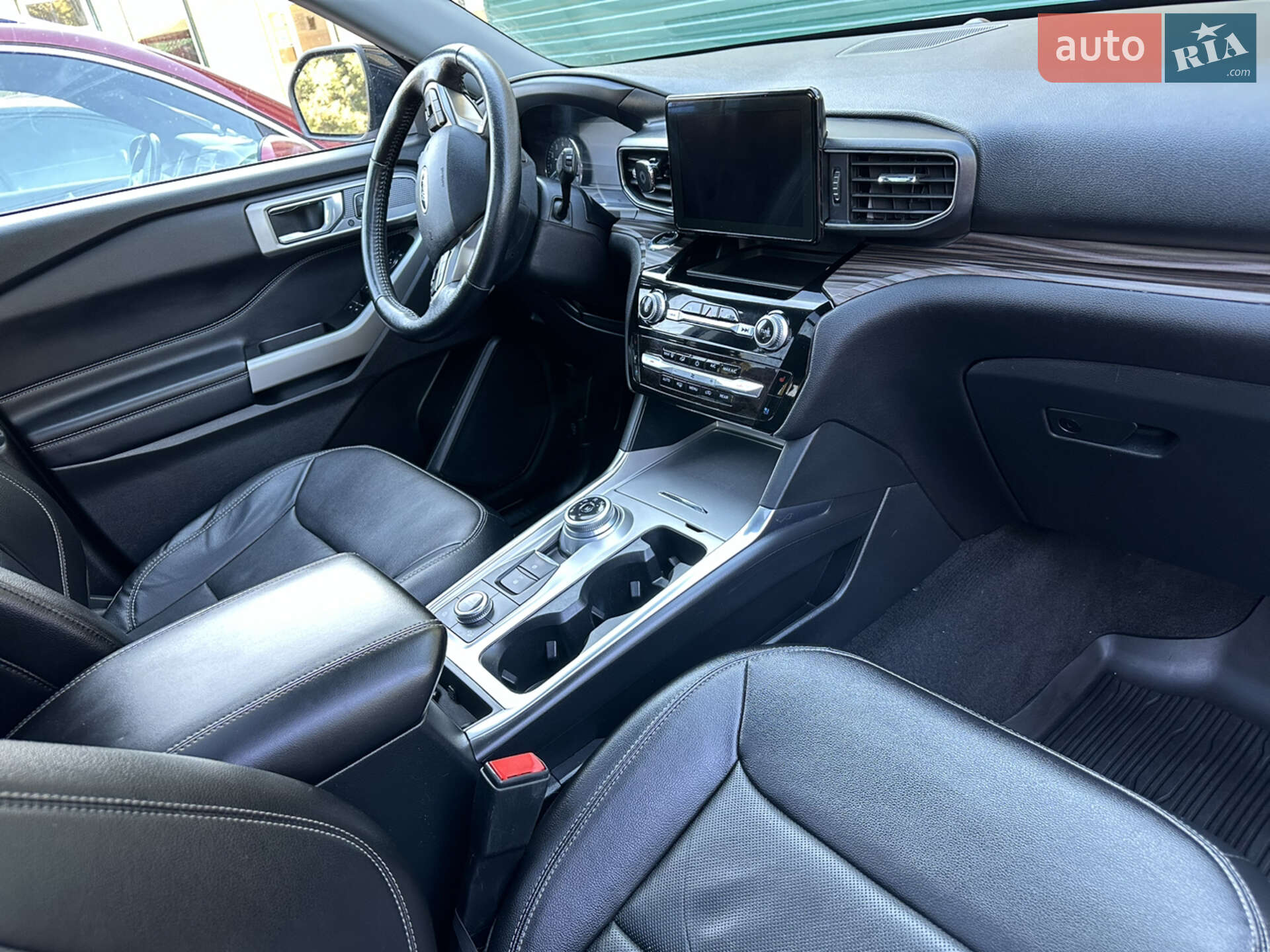 Ford Explorer 2021 VIN 1FM5K8FW1MNA19607 фото оголошення 20 з 28