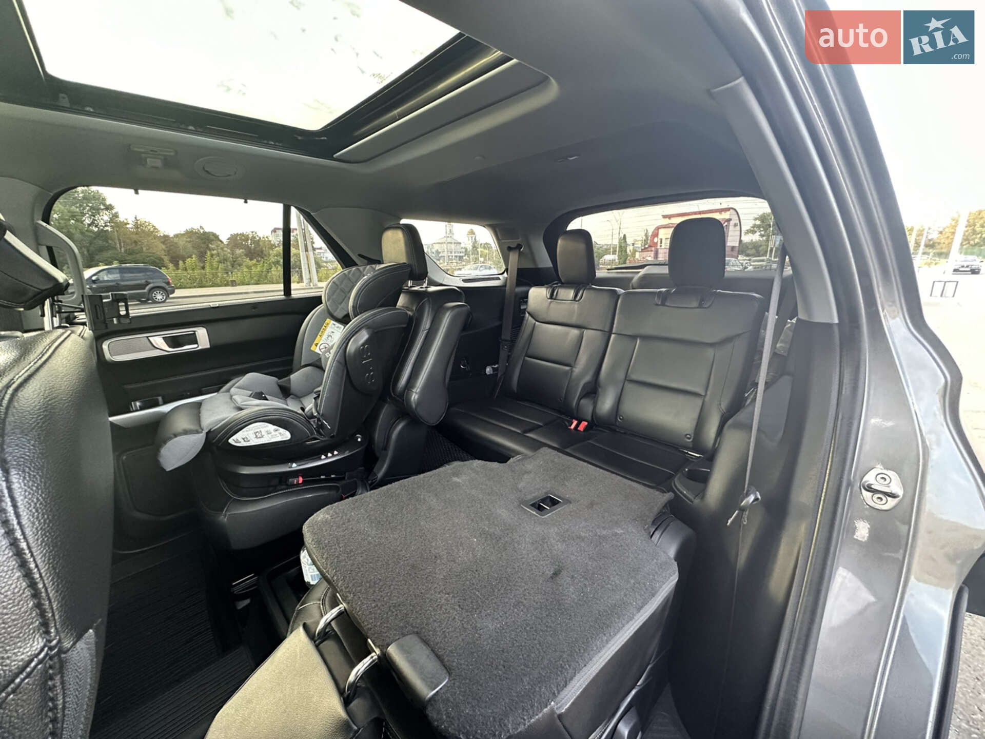 Ford Explorer 2021 VIN 1FM5K8FW1MNA19607 фото оголошення 26 з 28