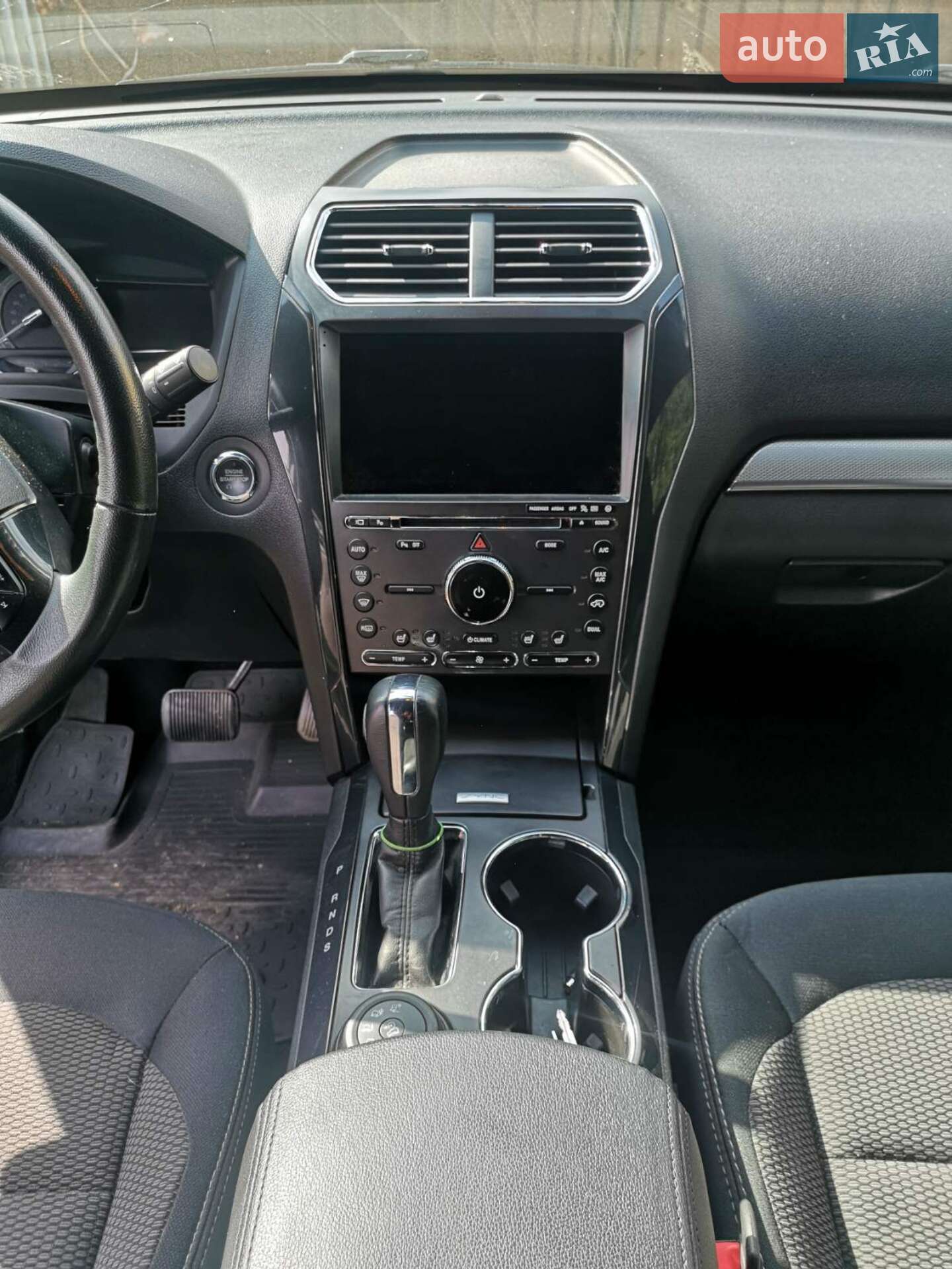 Ford Explorer 2018 VIN 1FM5K8D80KGA43824 фото оголошення 13 з 25