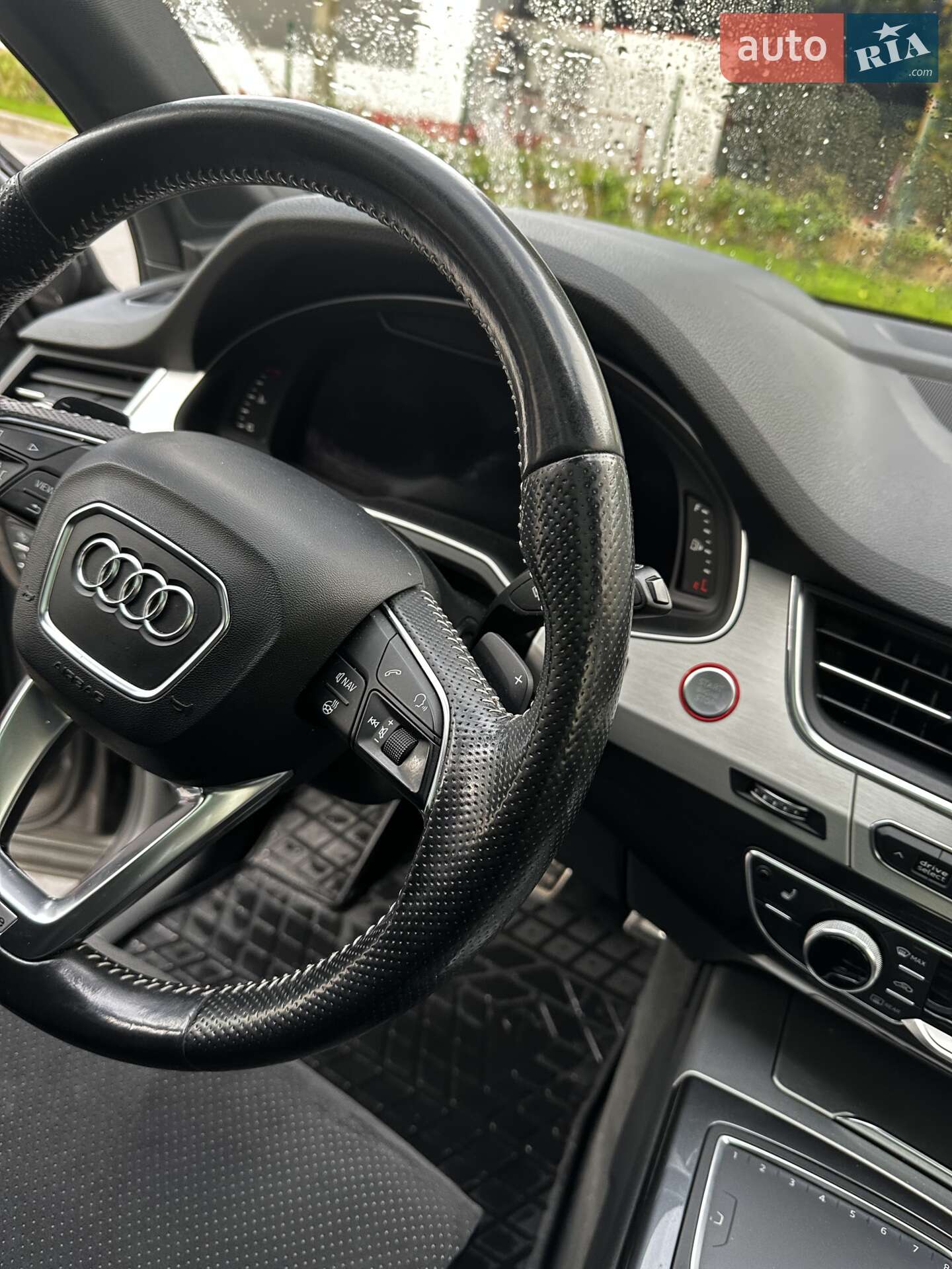 Audi Q7 2017 VIN WA1LAAF70HD046205 фото оголошення 7 з 16