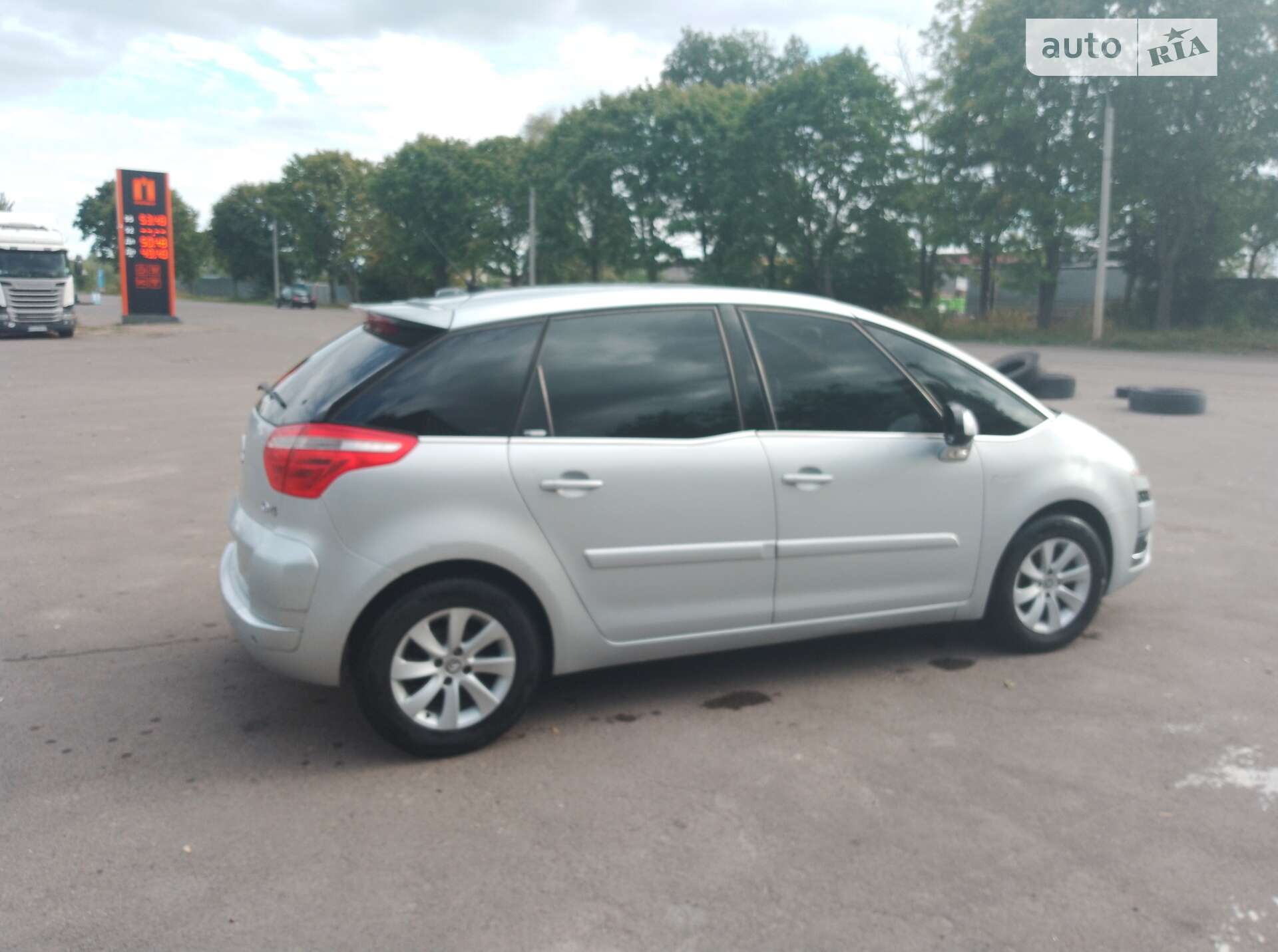 Citroen C4 Picasso 2008 VIN VF7UDRHJH45269047 фото оголошення 2 з 22