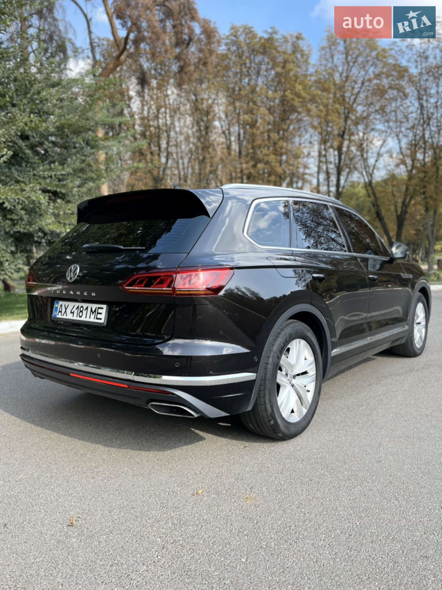Volkswagen Touareg 2018 VIN WVGZZZCRZKD003188 фото оголошення 3 з 58