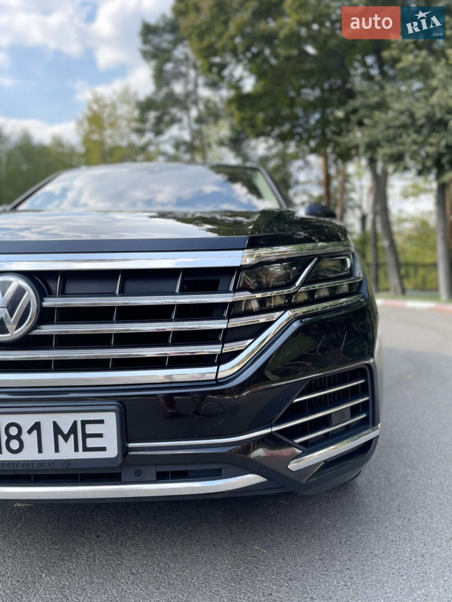 Volkswagen Touareg 2018 VIN WVGZZZCRZKD003188 фото оголошення 10 з 58