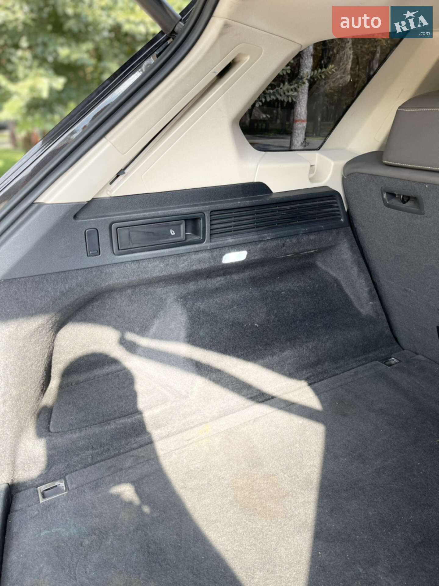 Volkswagen Touareg 2018 VIN WVGZZZCRZKD003188 фото оголошення 41 з 58