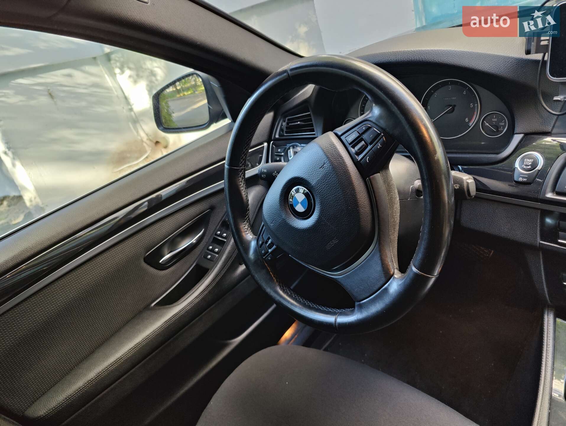 BMW 5 Series 2013 VIN WBAMX11080DY16042 фото оголошення 4 з 21