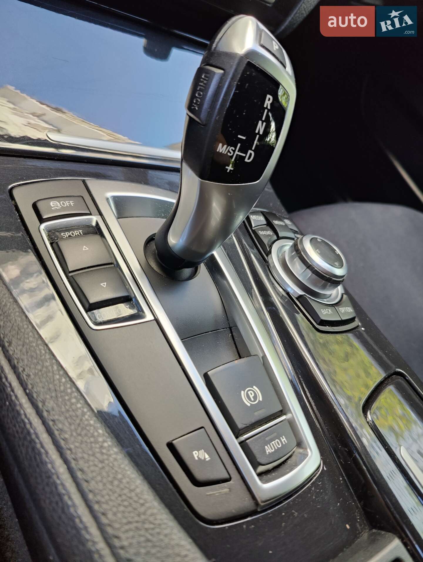 BMW 5 Series 2013 VIN WBAMX11080DY16042 фото оголошення 17 з 21