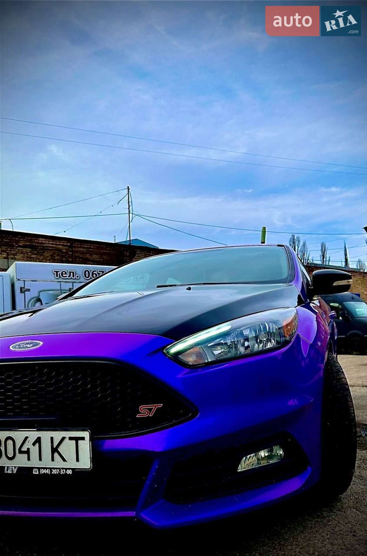 Ford Focus 2018 VIN 1FADP3L90JL332535 фото оголошення 2 з 5