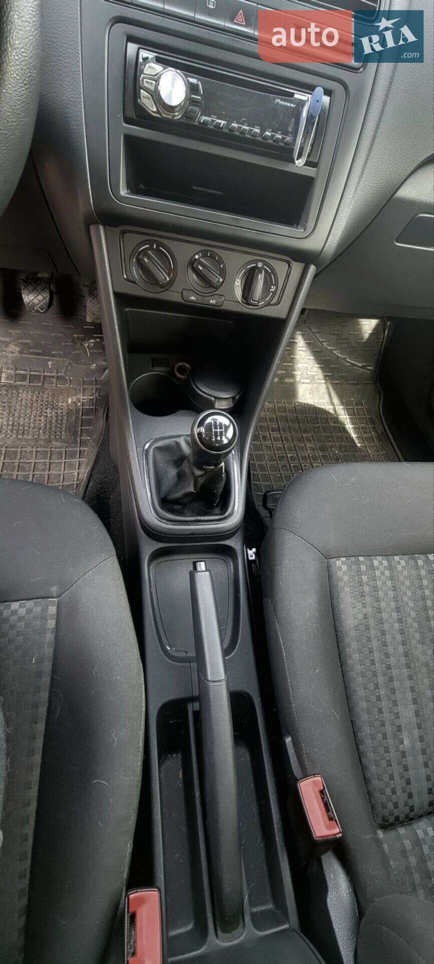 Volkswagen Polo 2014 VIN WVWZZZ6RZFY008586 фото оголошення 6 з 13