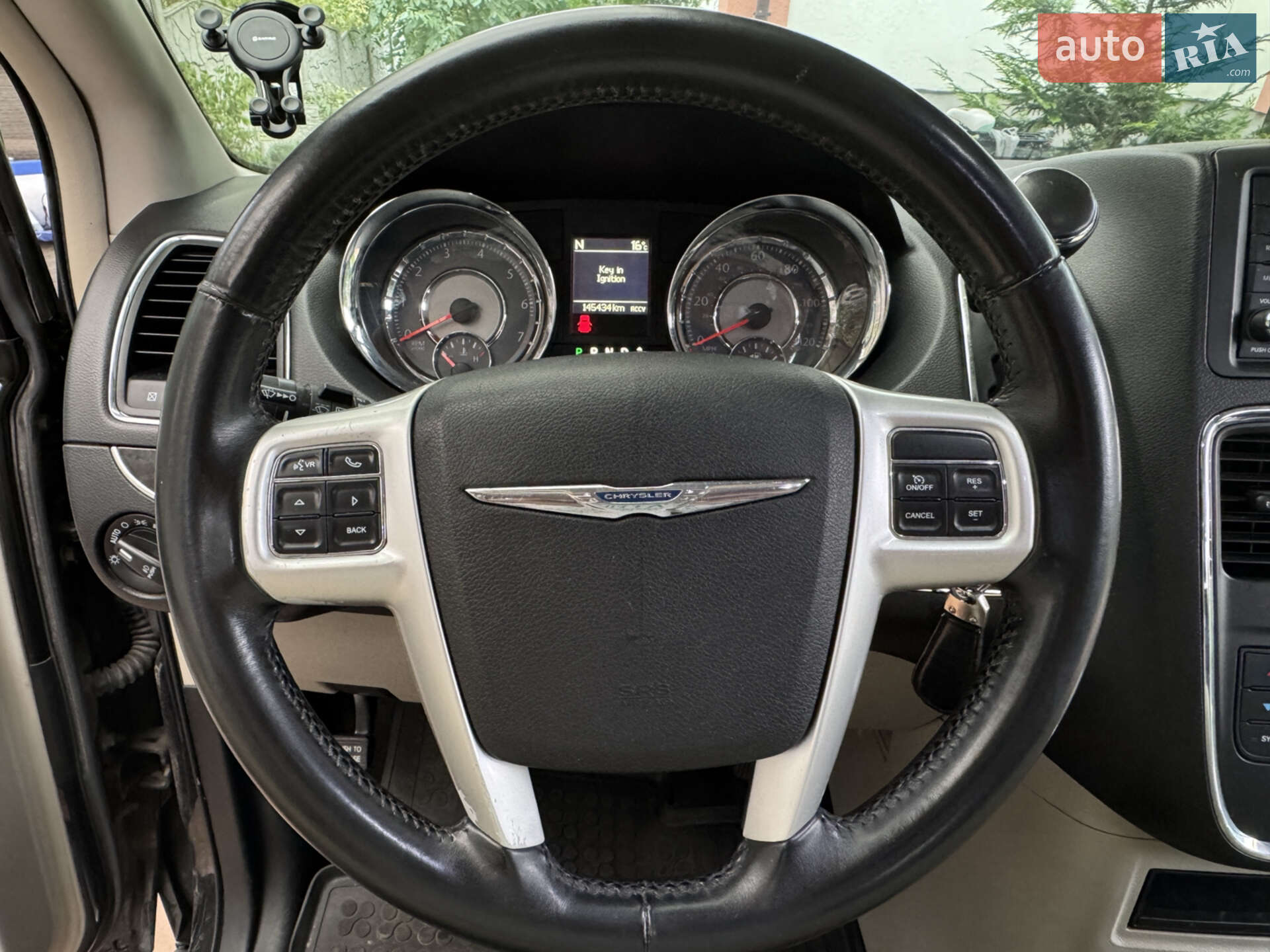 Chrysler Town & Country 2016 VIN 2C4RC1BG5GR297197 фото оголошення 20 з 27