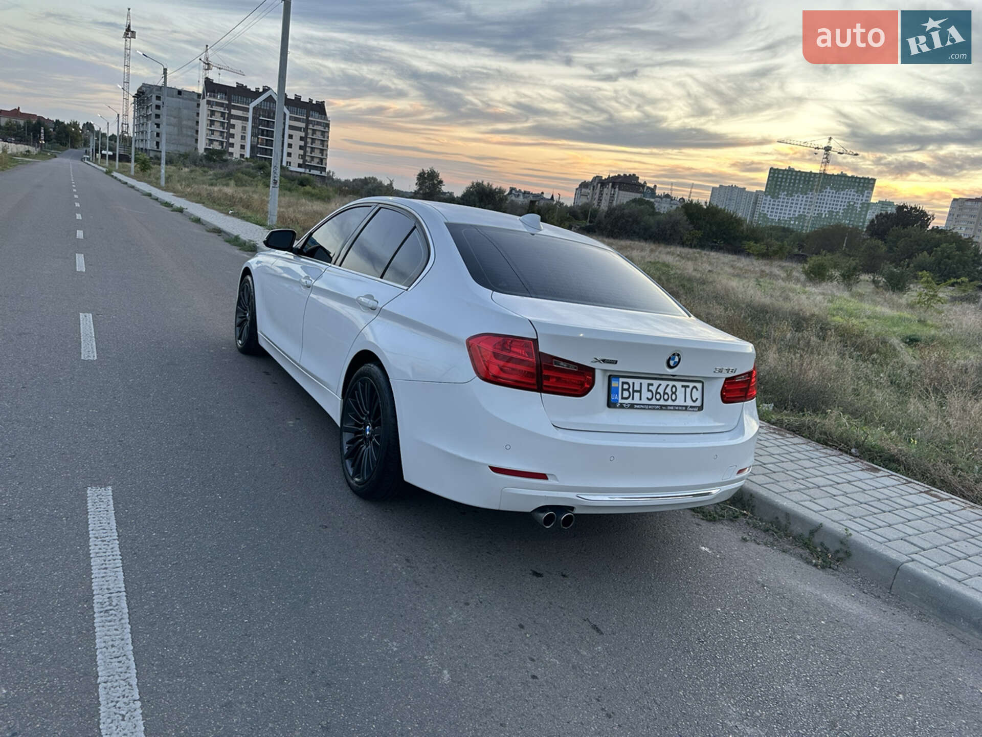 BMW 3 Series 2012 VIN WBA3B3C55DF531694 фото оголошення 5 з 9