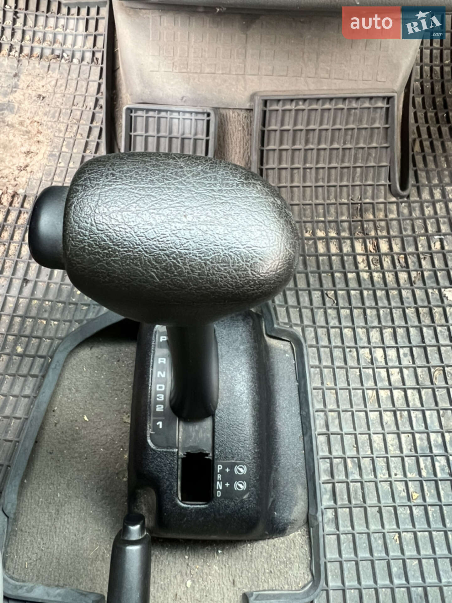 Volkswagen Caravelle 1998 VIN WV2ZZZ70ZWH101068 фото оголошення 10 з 12