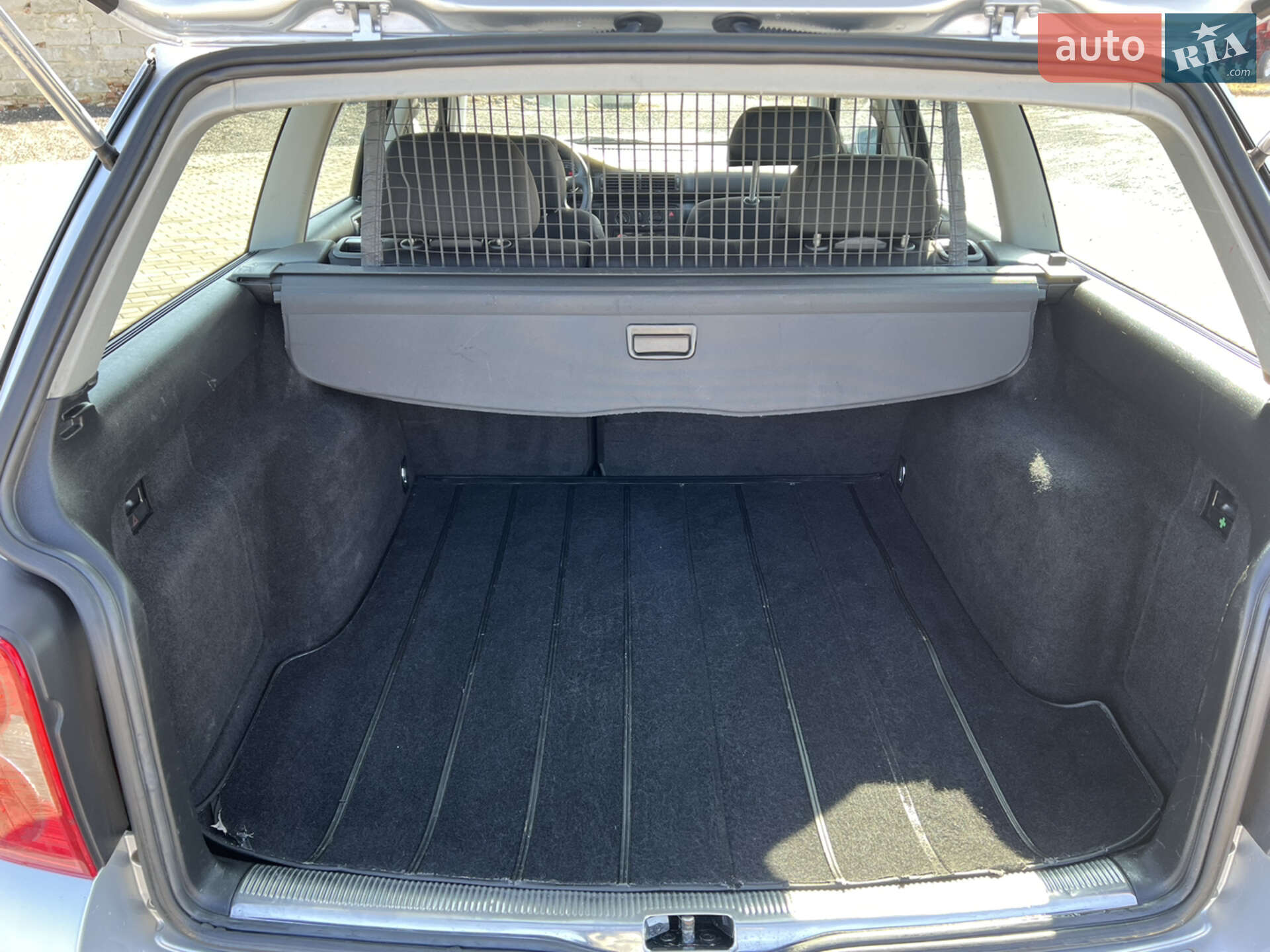Volkswagen Passat 2003 VIN WVWZZZ3BZ2E023422 фото оголошення 11 з 23