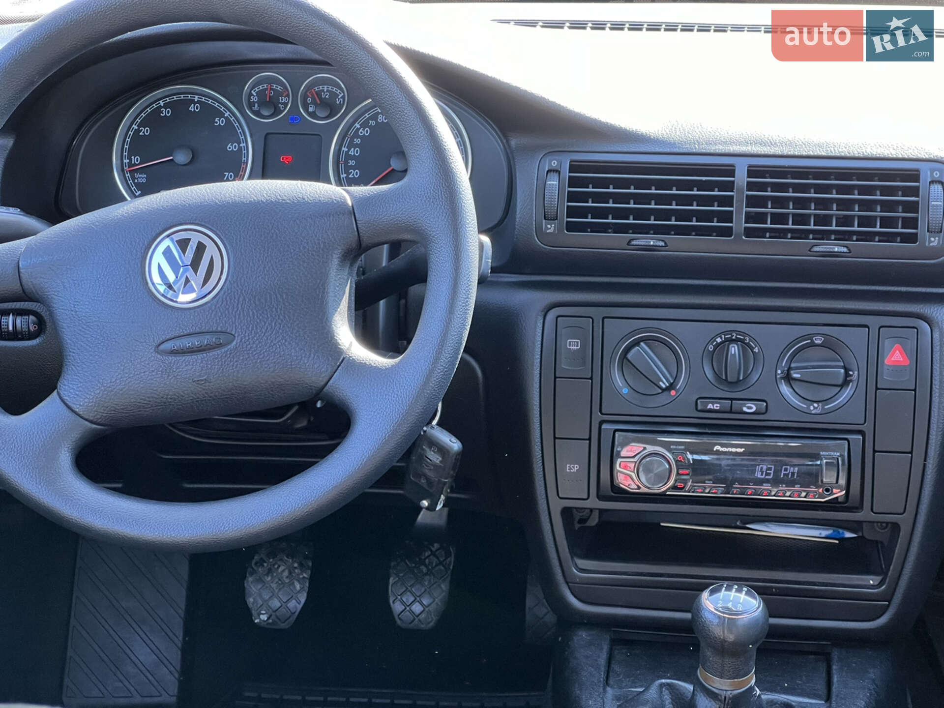 Volkswagen Passat 2003 VIN WVWZZZ3BZ2E023422 фото оголошення 14 з 23