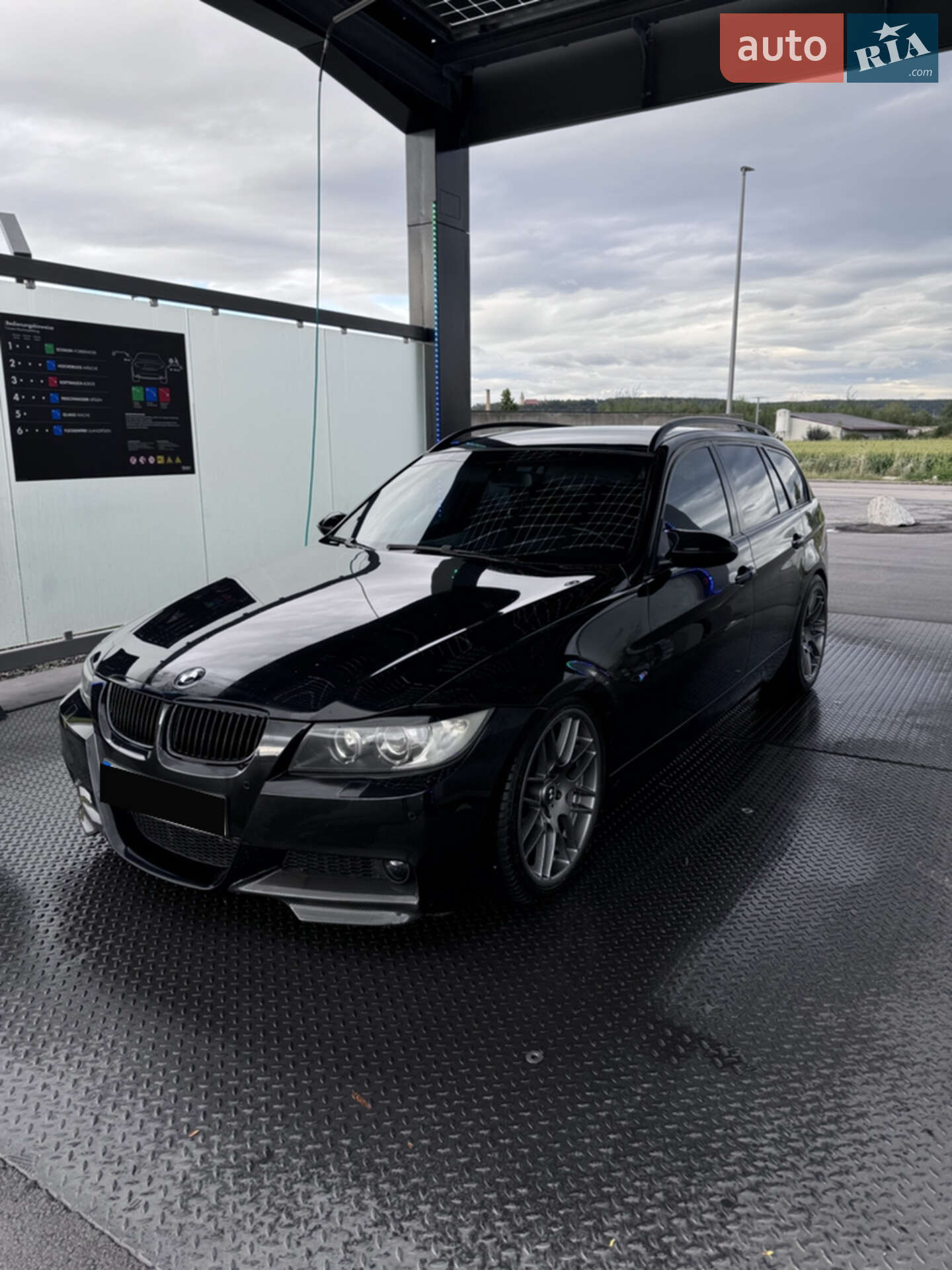 BMW 3 Series 2008 VIN WBAVU51000A323753 фото оголошення 8 з 14