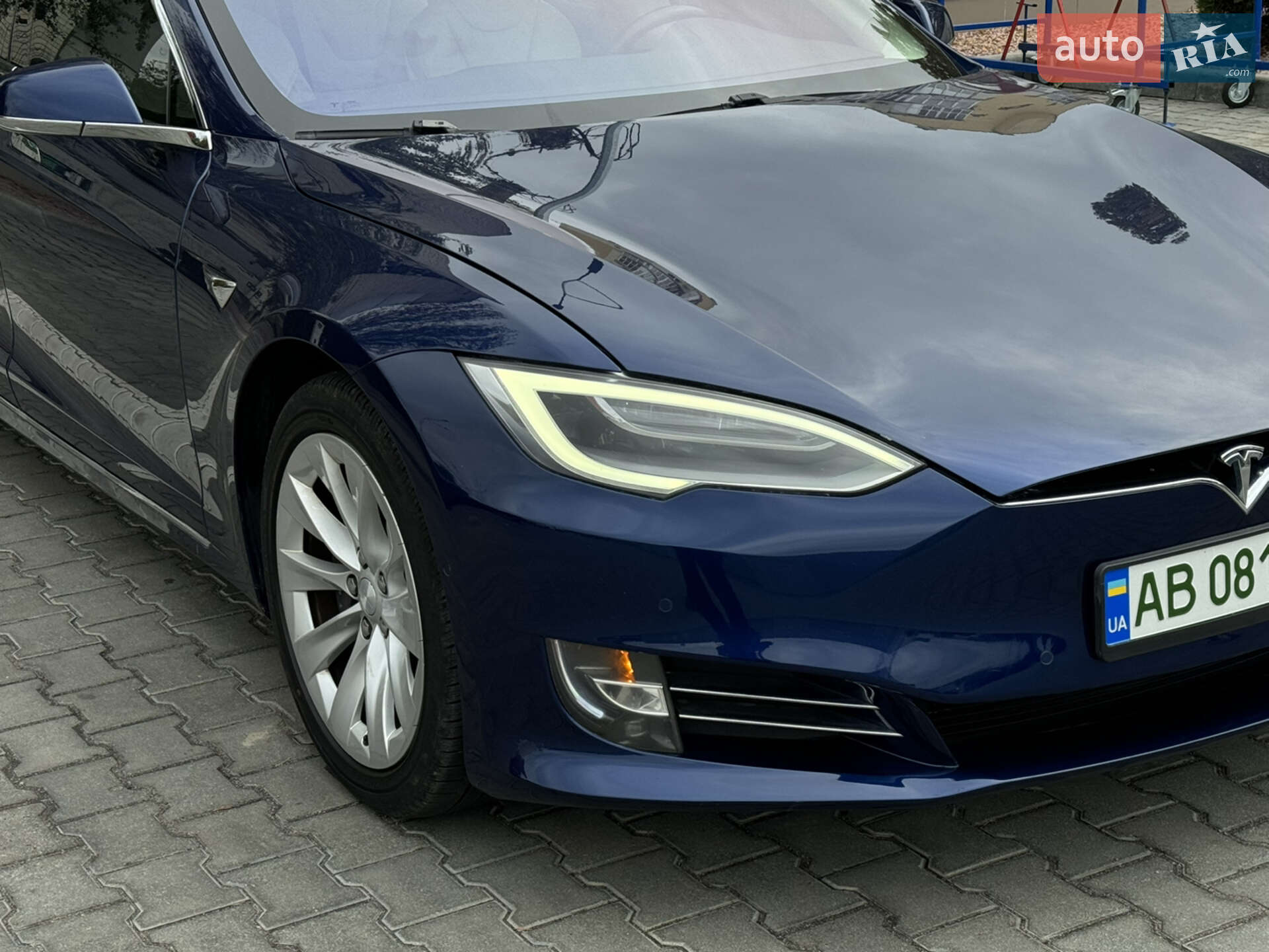Tesla Model S 2018 VIN 5YJSA1E23JF263530 фото оголошення 6 з 27