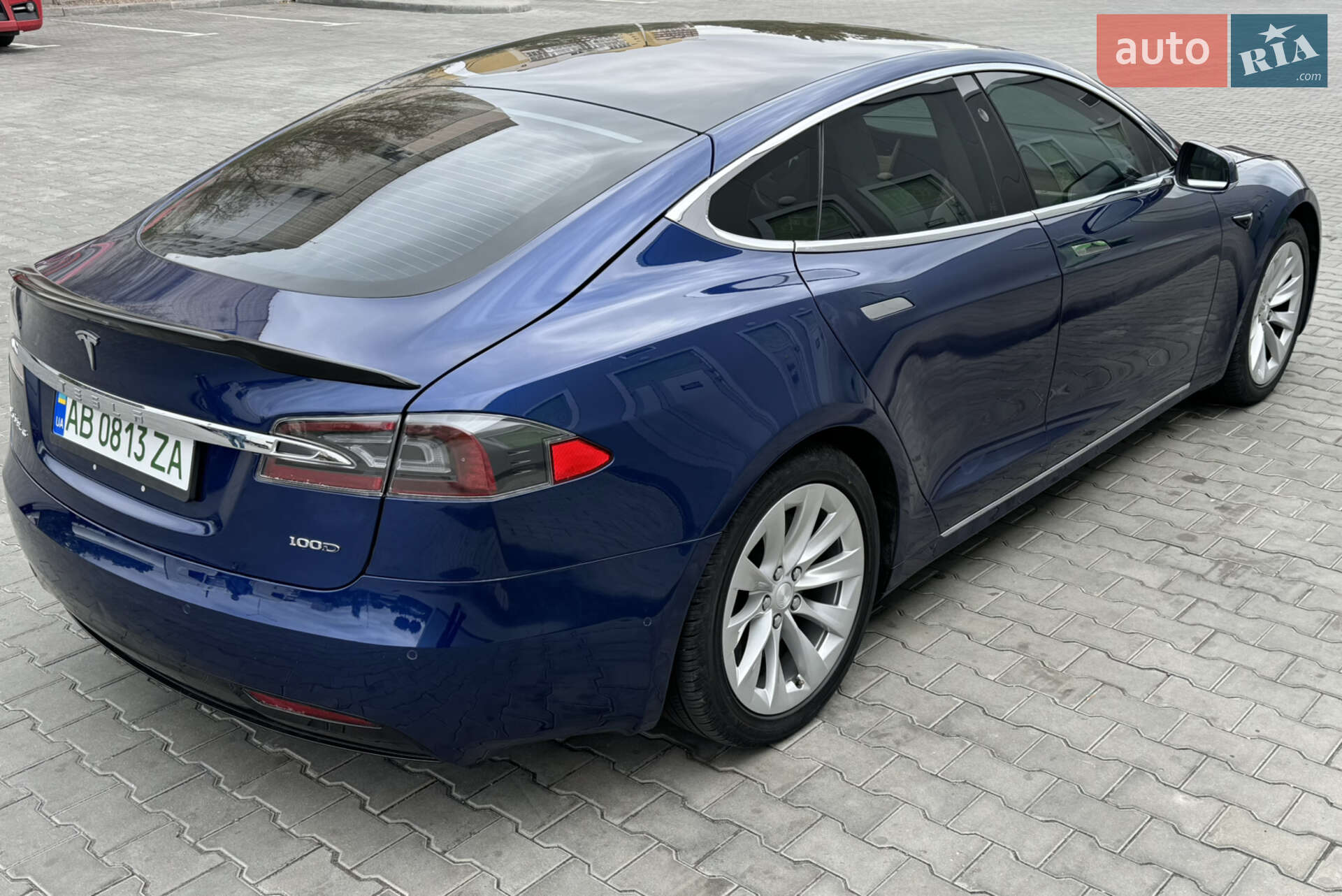 Tesla Model S 2018 VIN 5YJSA1E23JF263530 фото оголошення 5 з 27