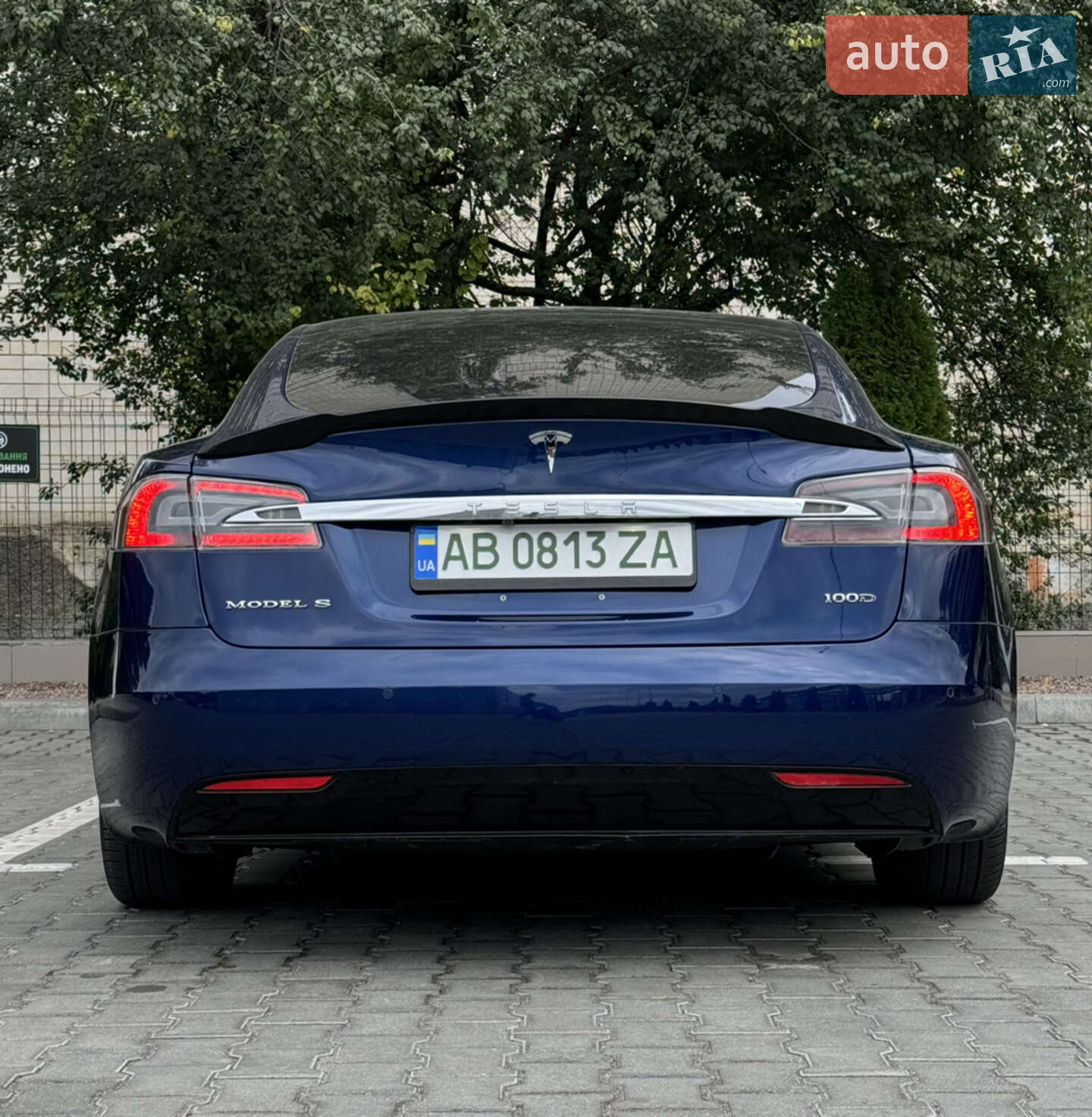 Tesla Model S 2018 VIN 5YJSA1E23JF263530 фото оголошення 12 з 27