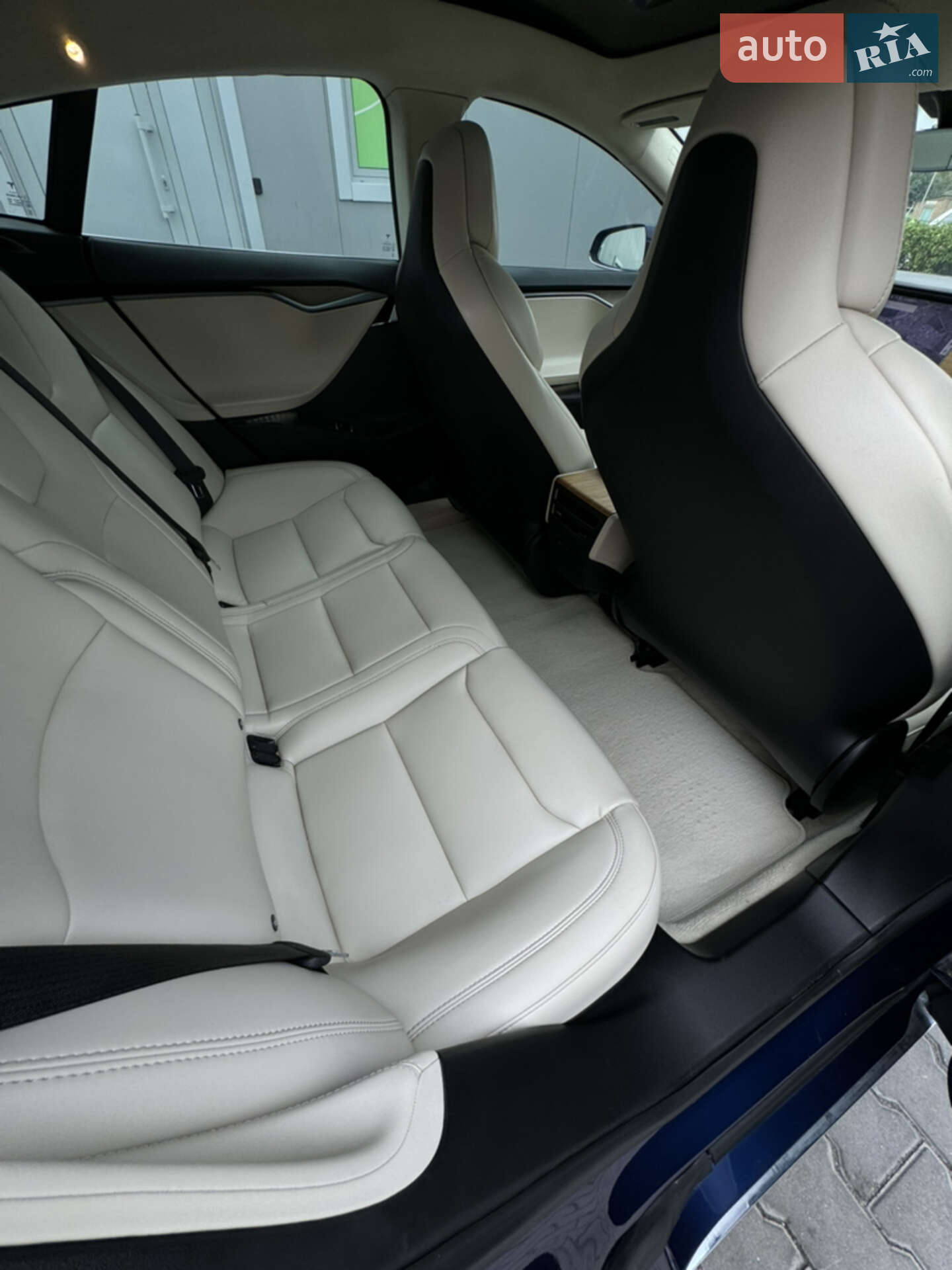 Tesla Model S 2018 VIN 5YJSA1E23JF263530 фото оголошення 18 з 27